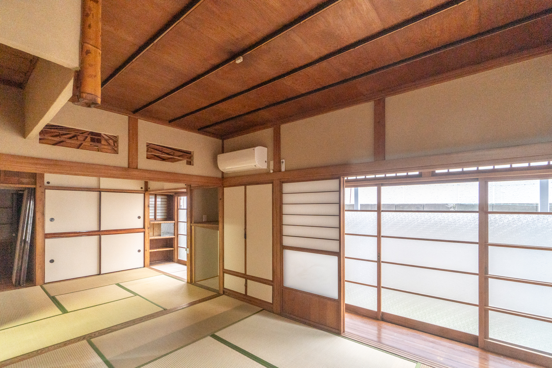 綺麗に整えられている和室