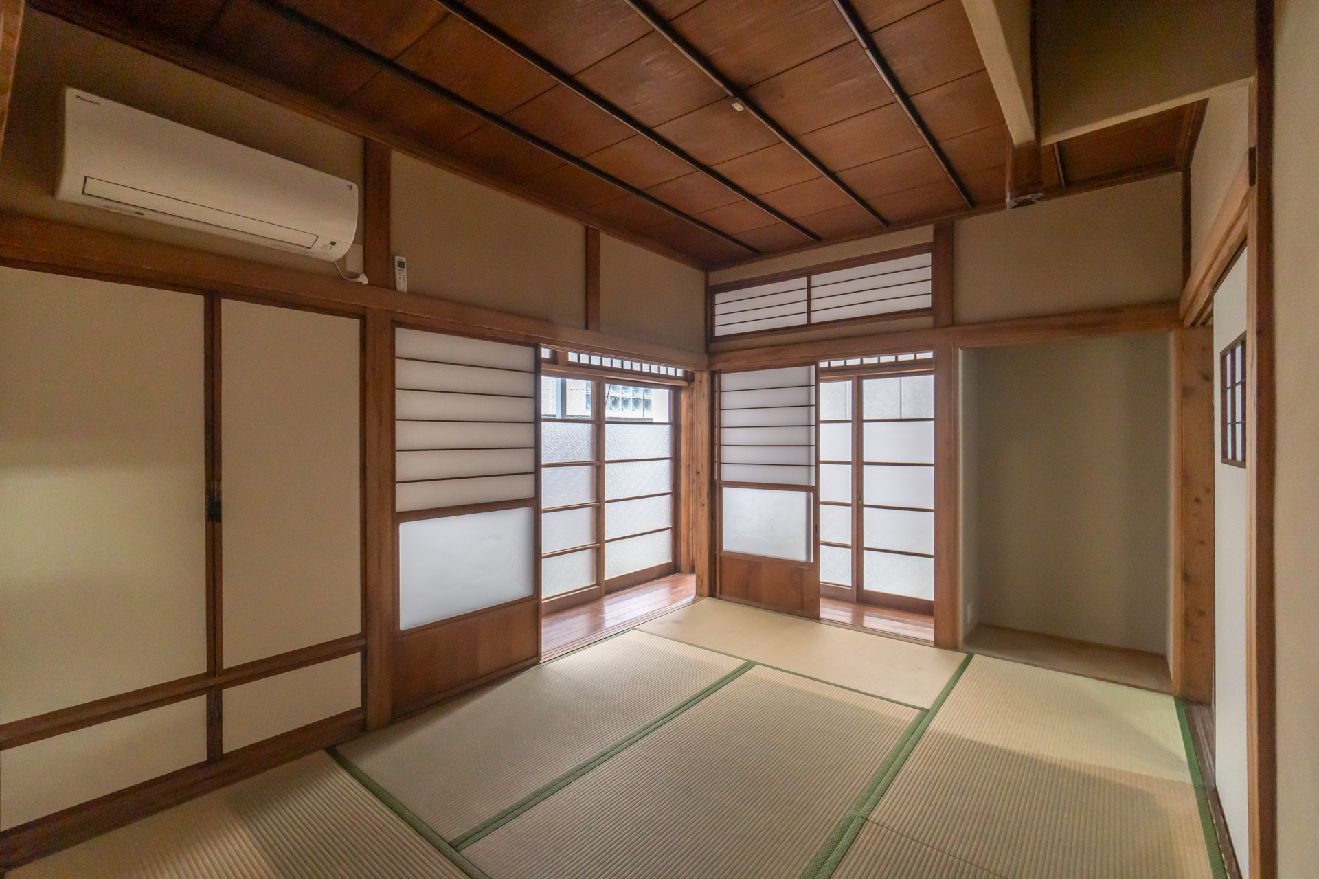 縁側を眺められるアングル