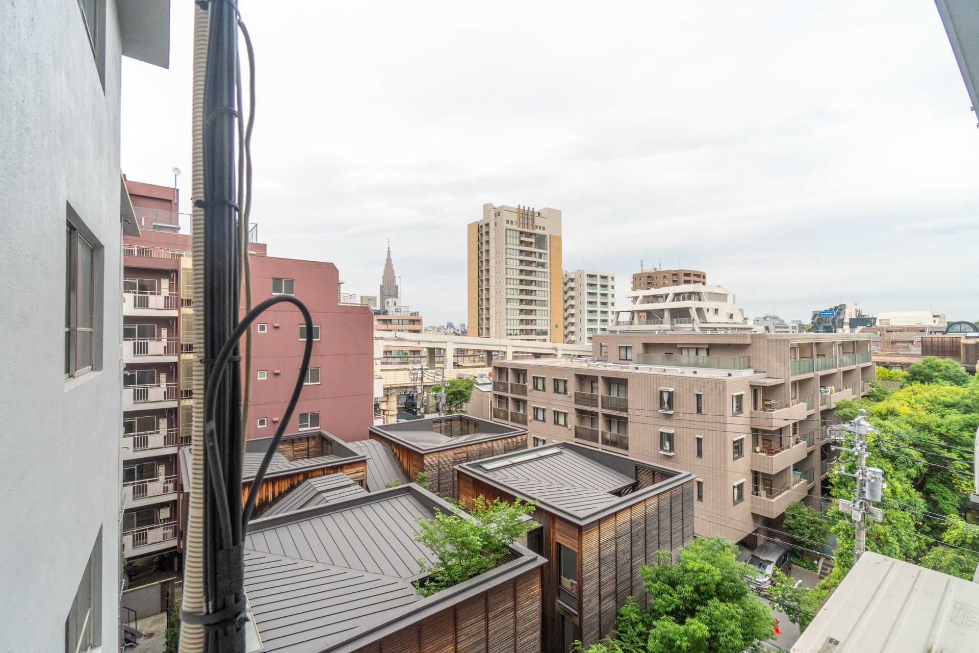 代々木駅方面VIEW
