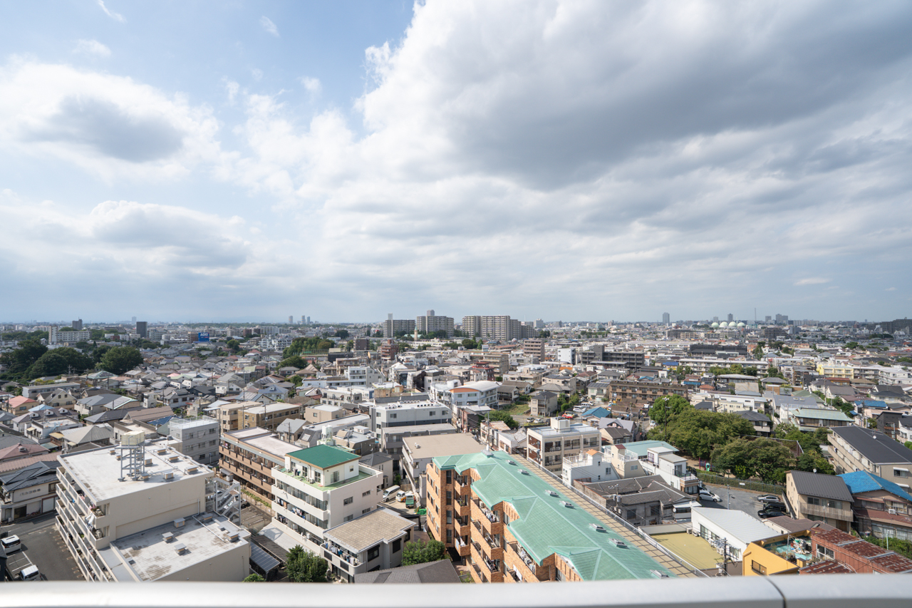 変形居室のバルコニーから北西方向