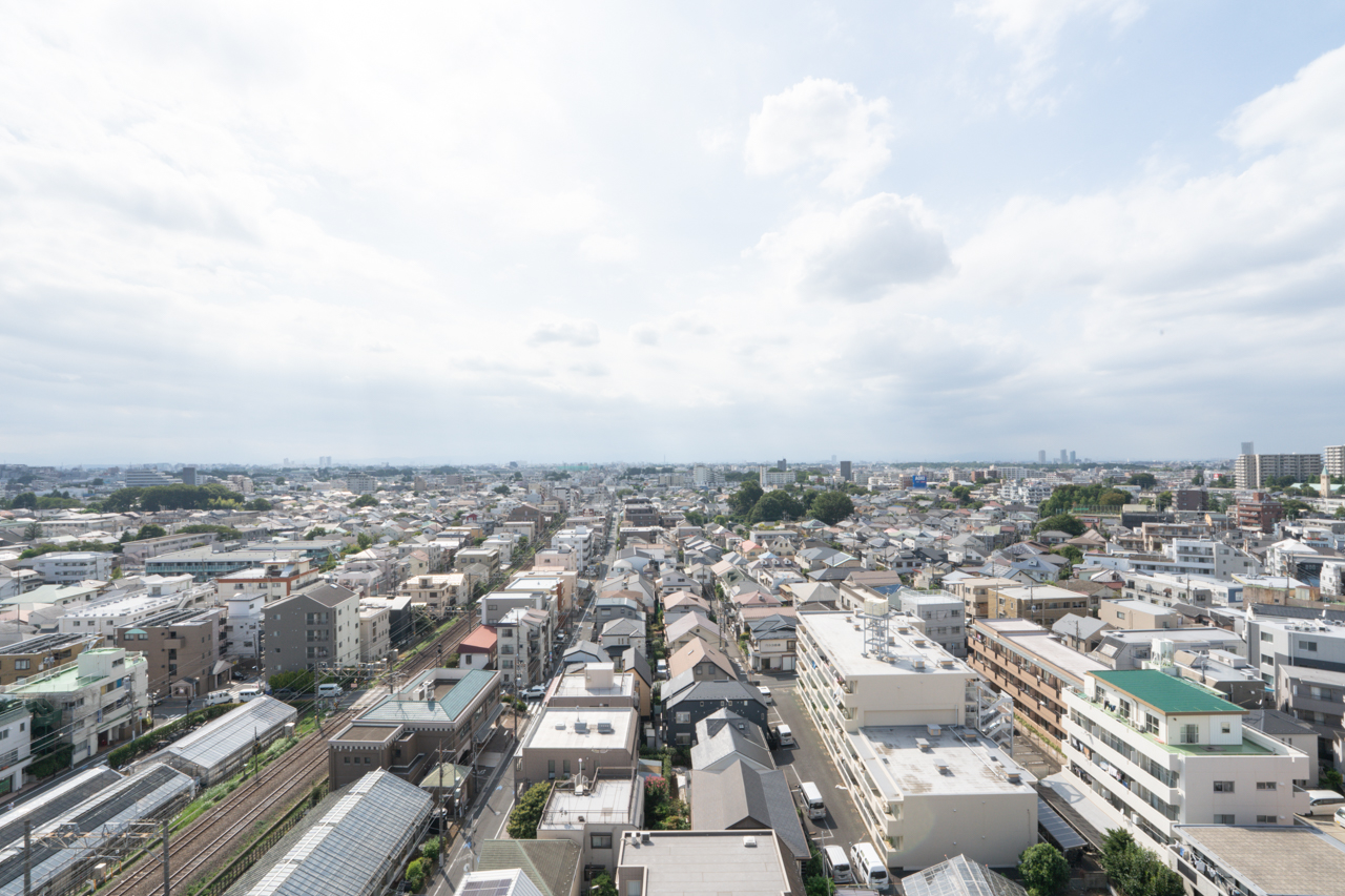 大き目居室から西方向の眺め