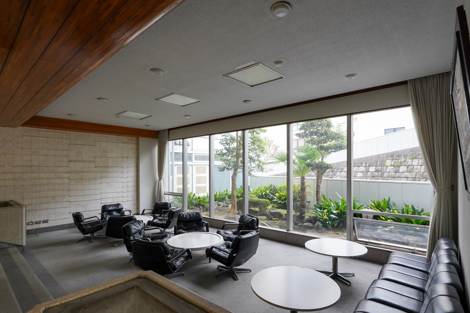 エントランス部もこの落ち着き