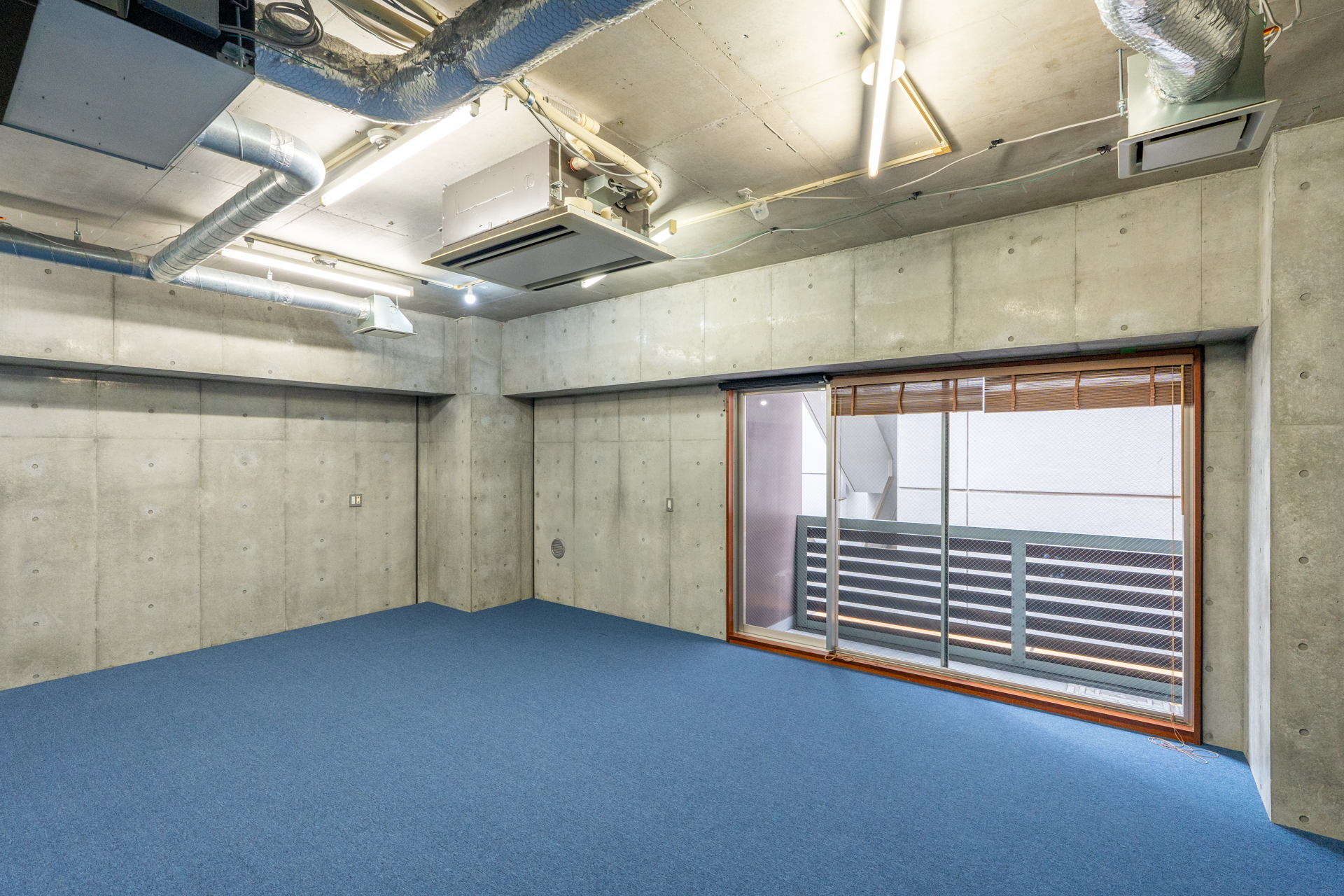 首都高と反対側なので車の音は気になりません