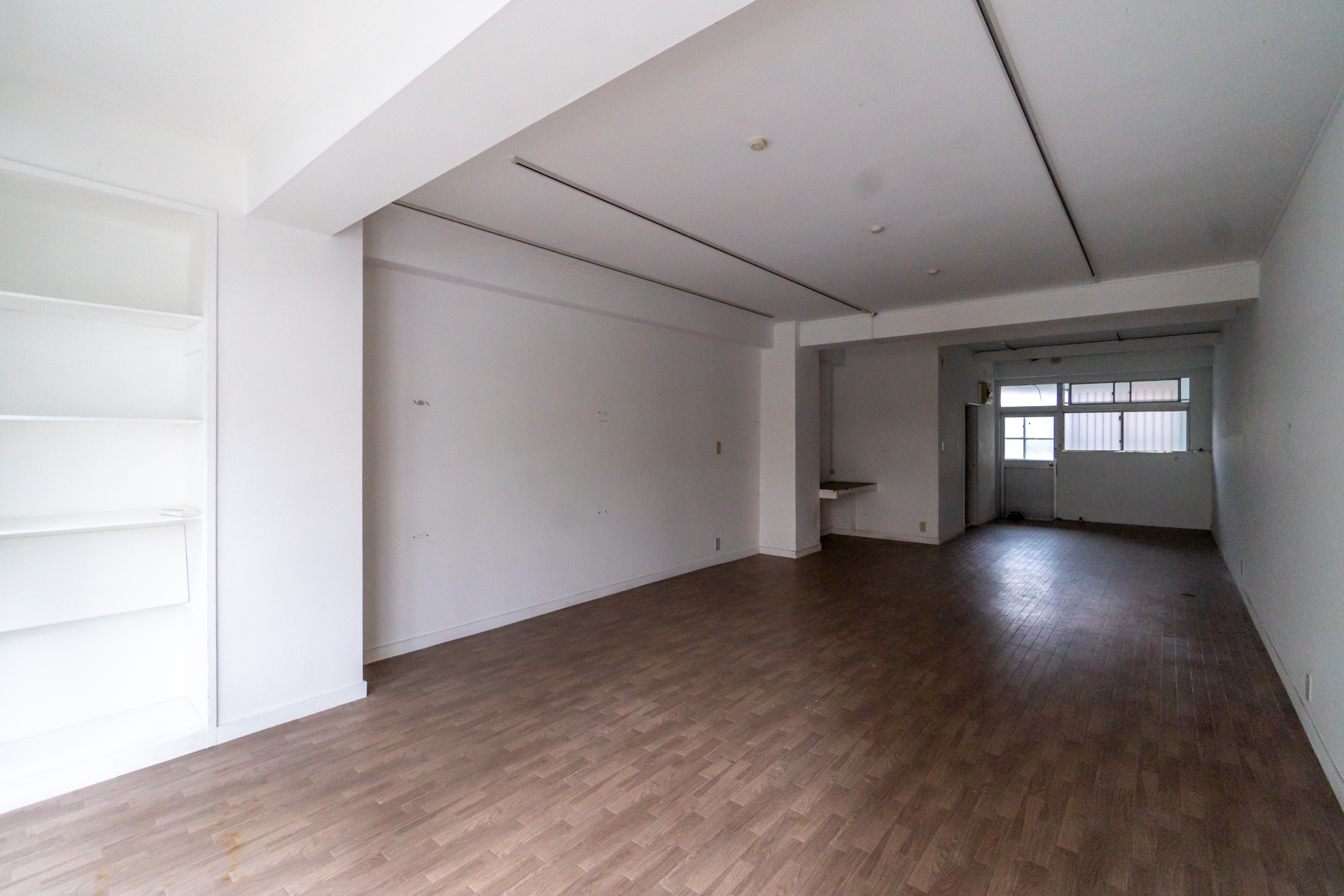 反対側から（203号室）