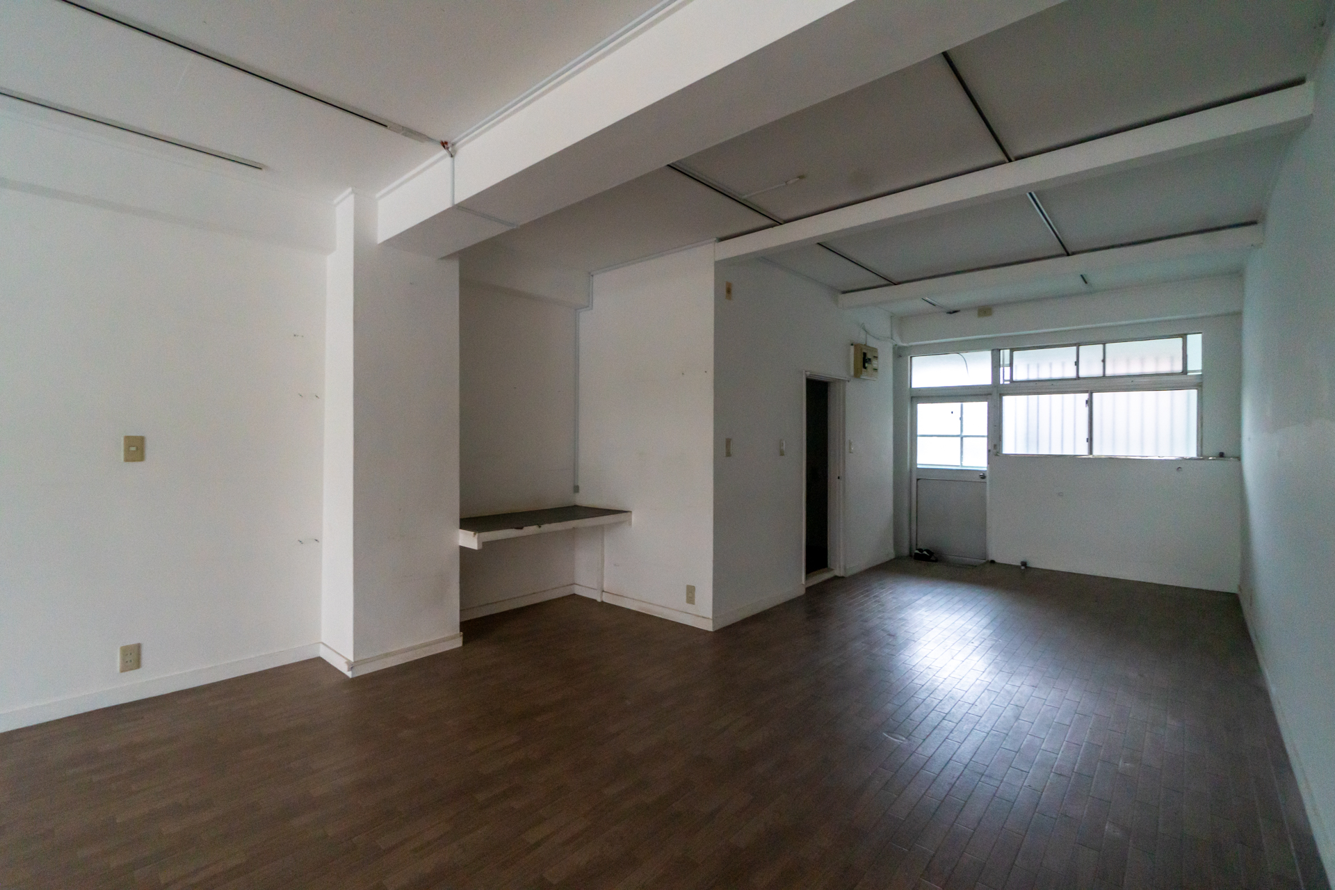 作業台付き（203号室）