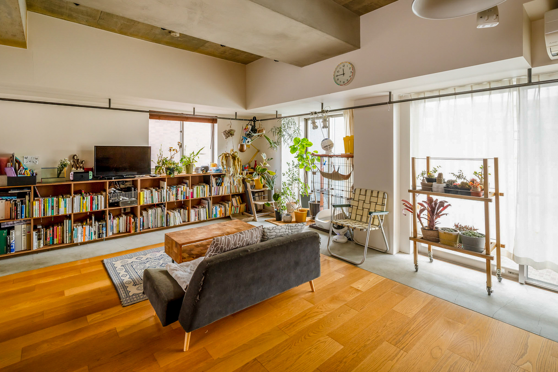 南・東・北の三面採光がとれた大きなワンルーム