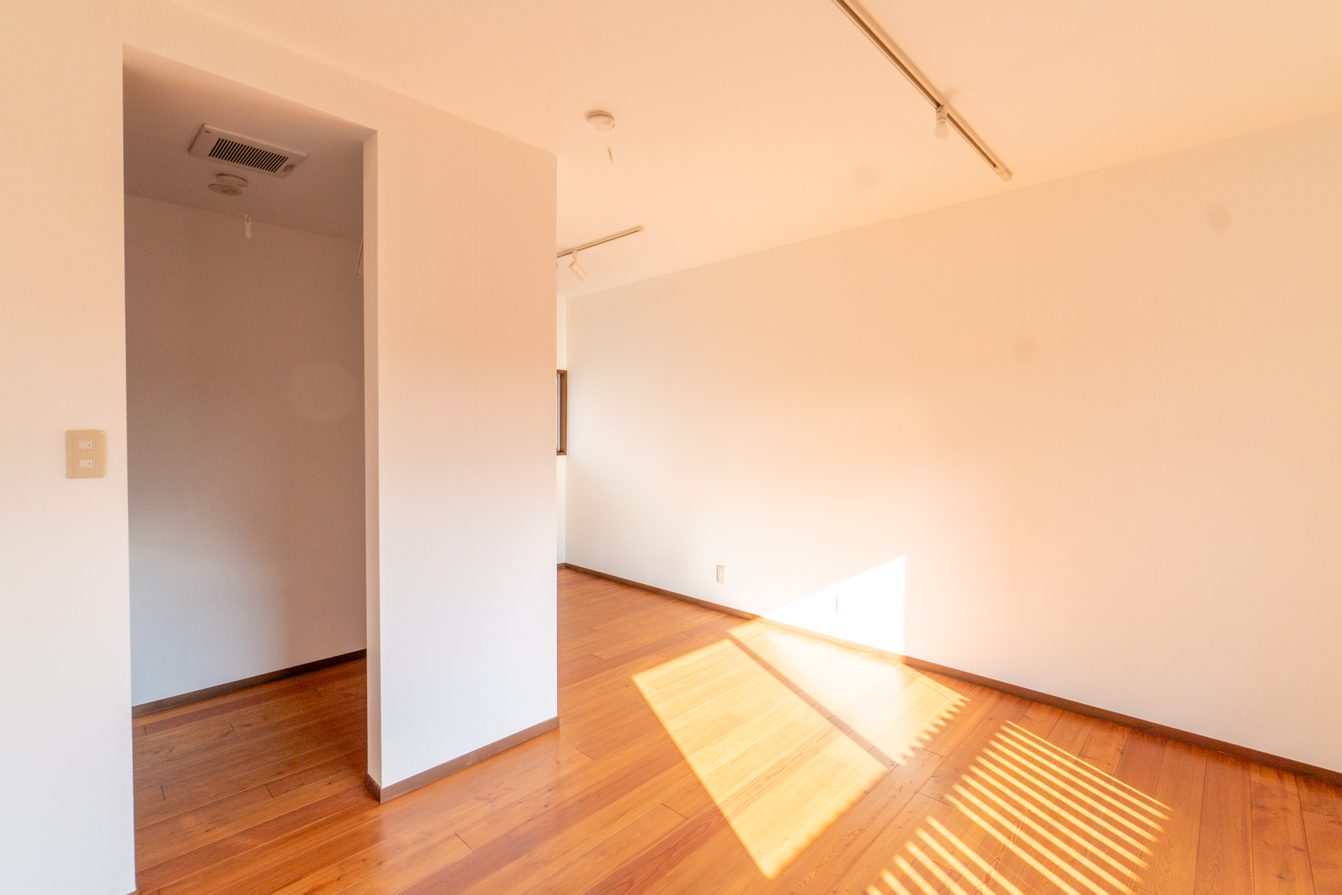 ミニキッチンも室内に