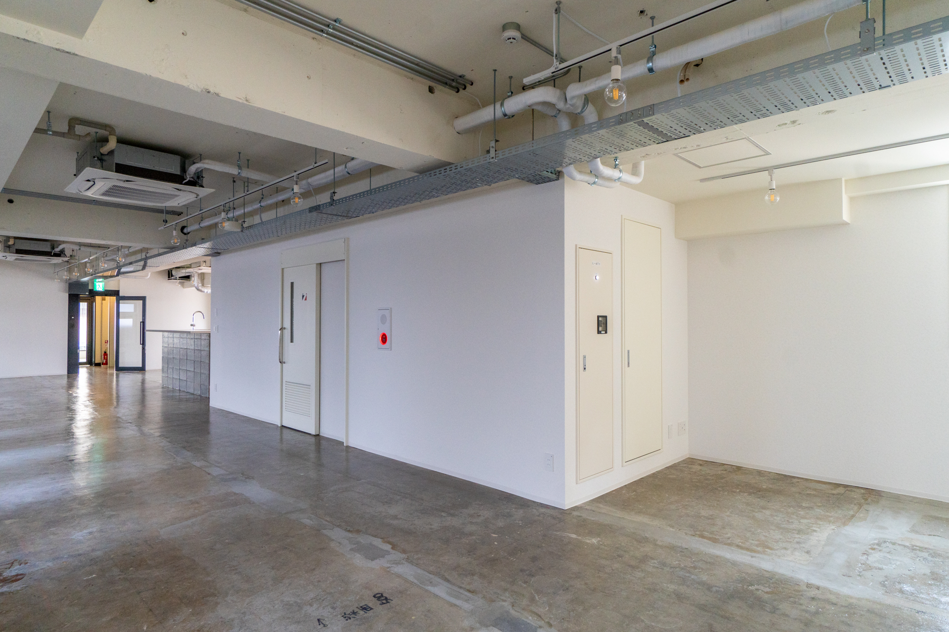 水回りは真ん中に（4階）