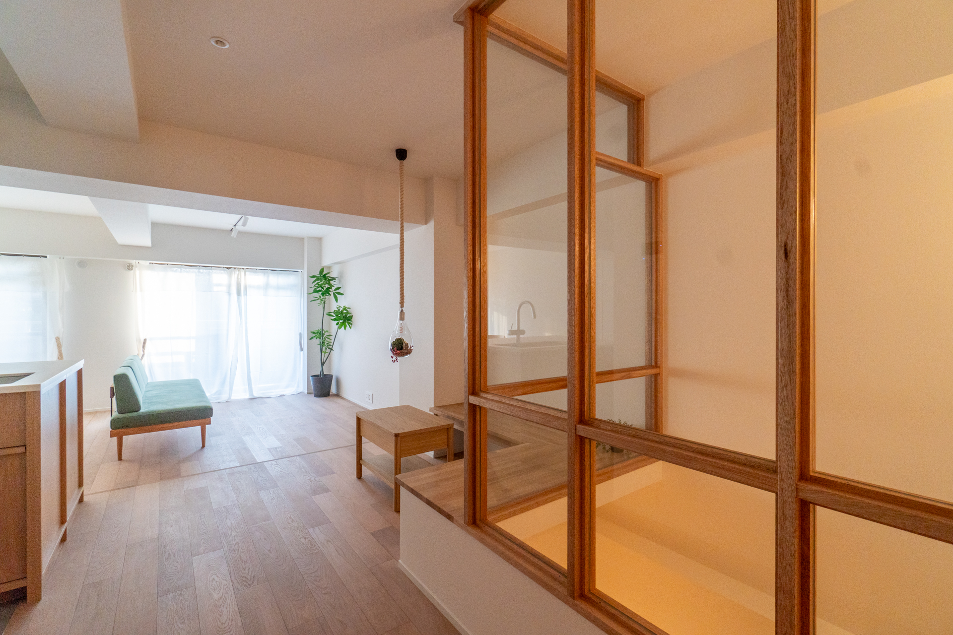 リビング入口付近から