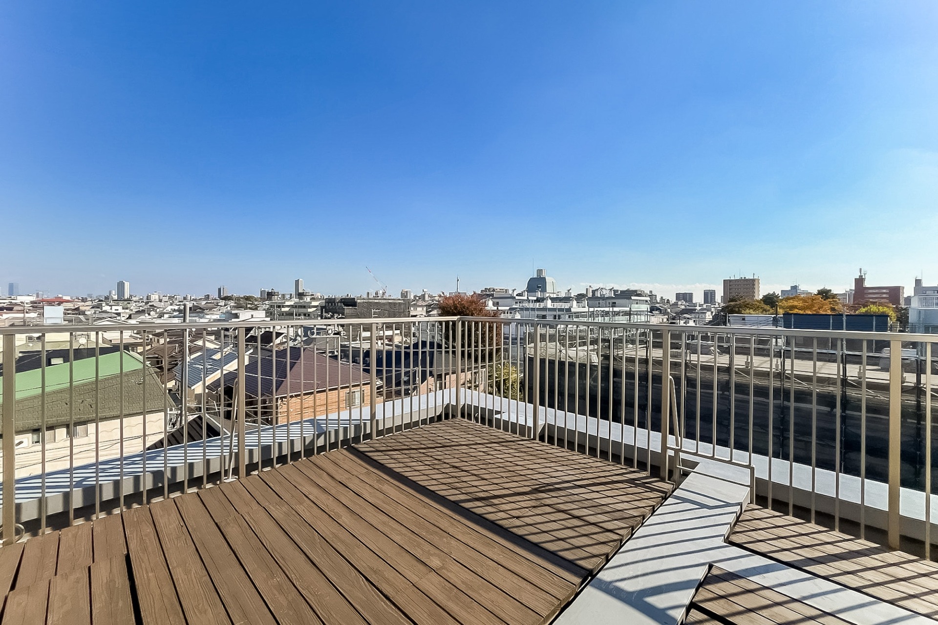 開放的なルーフテラス！