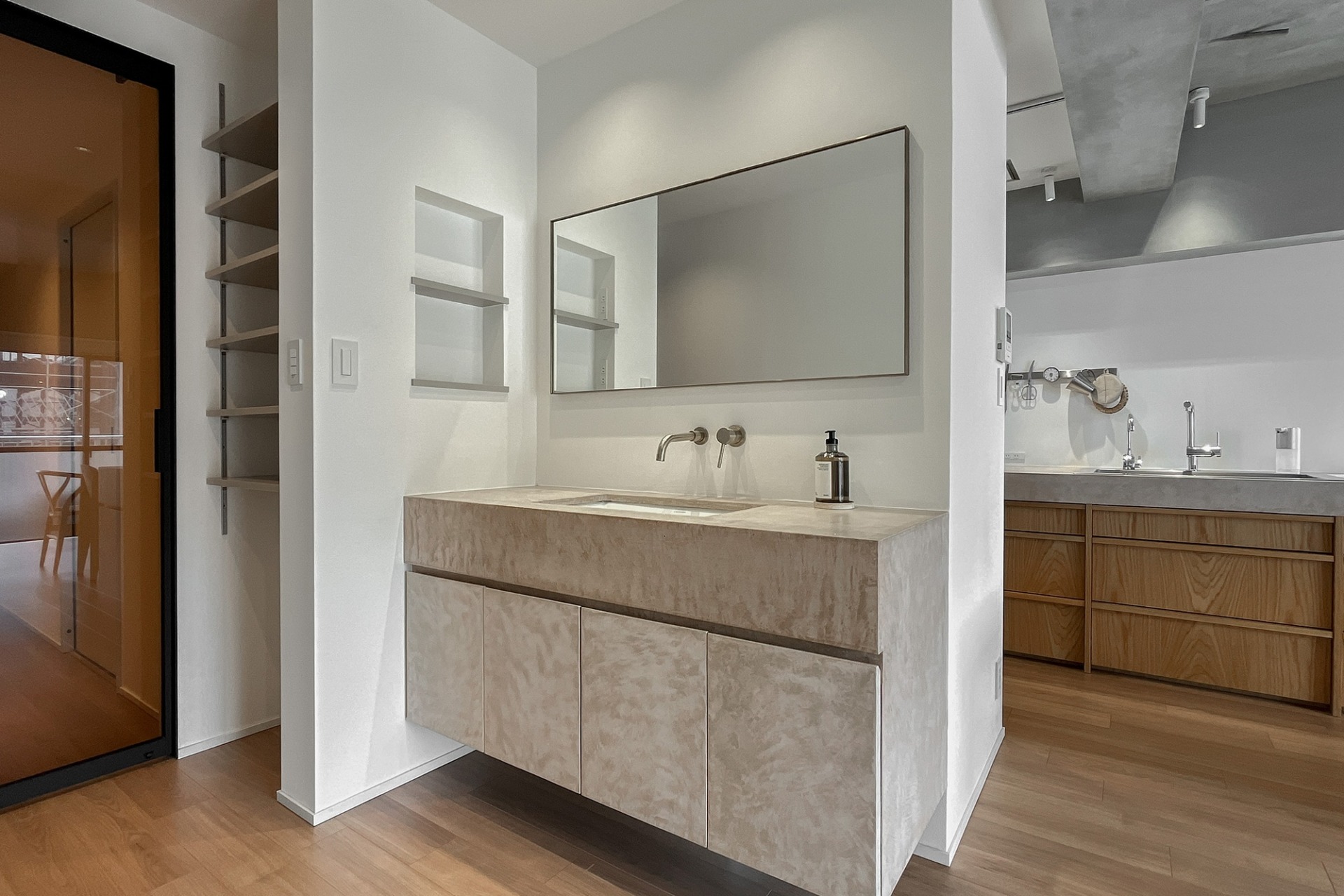 リビングに洗面台