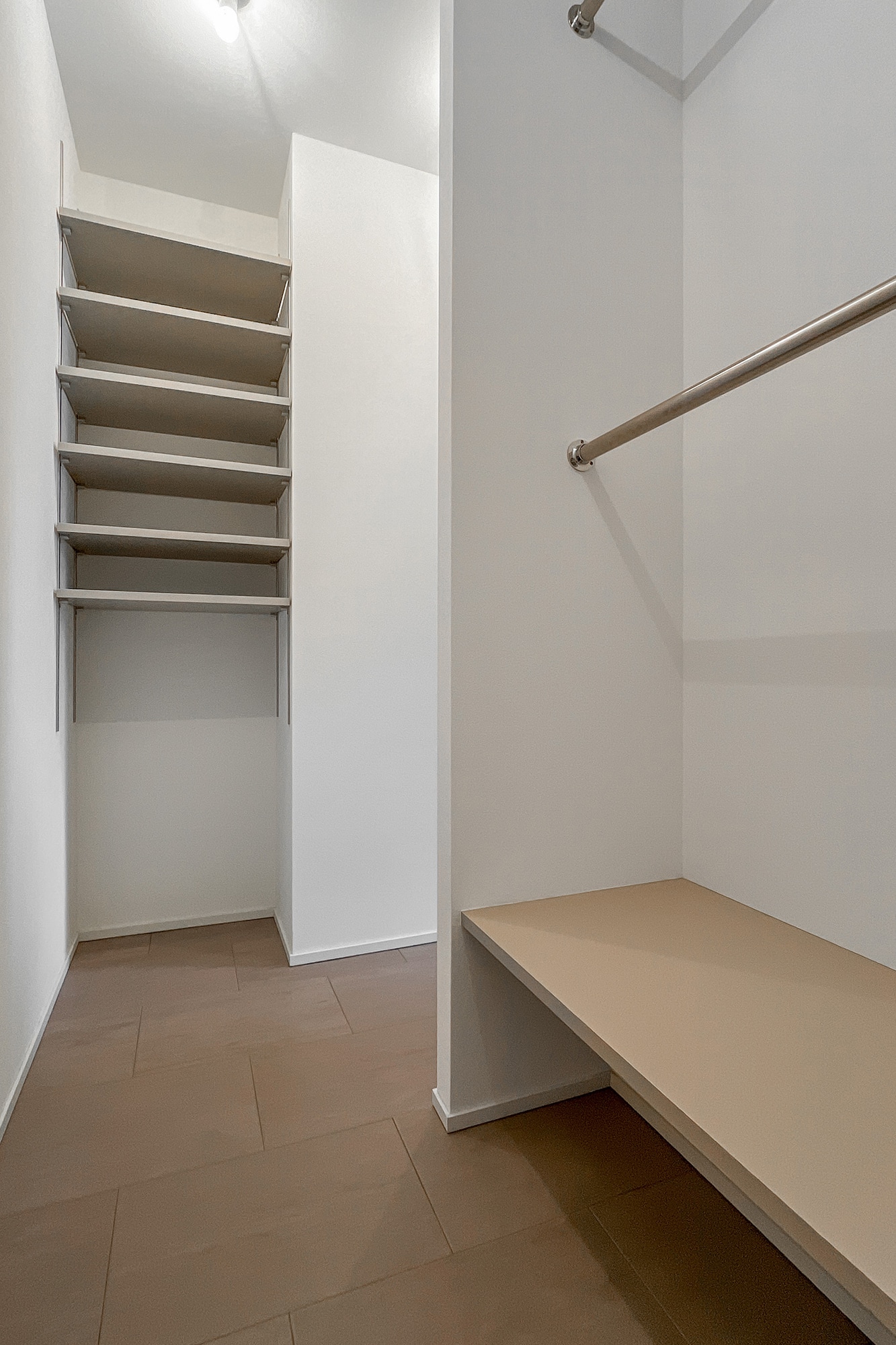 ガチャ棚もあります