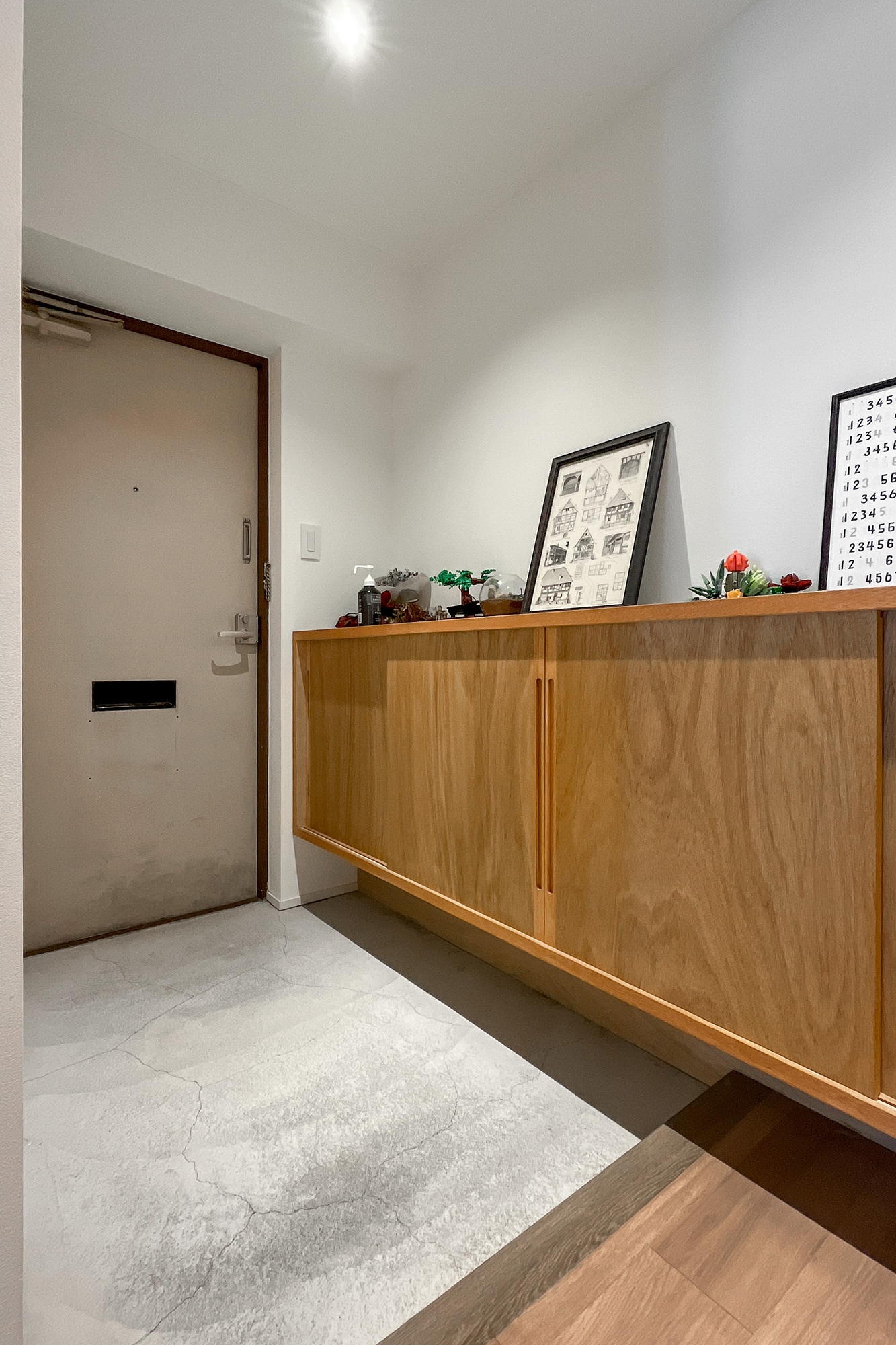 玄関土間も広くシューズボックスも広い