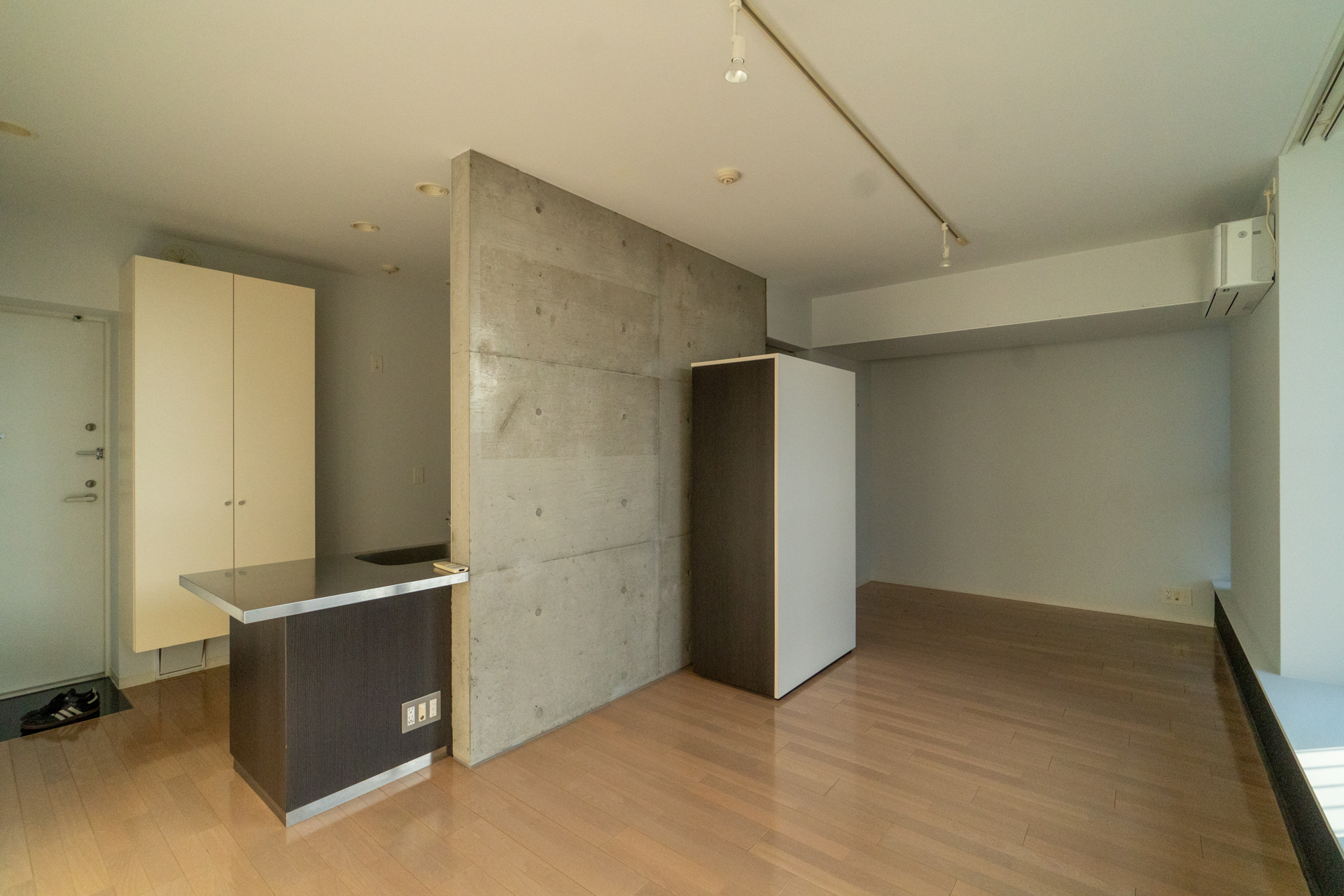 室内を広く使えます（518号室）