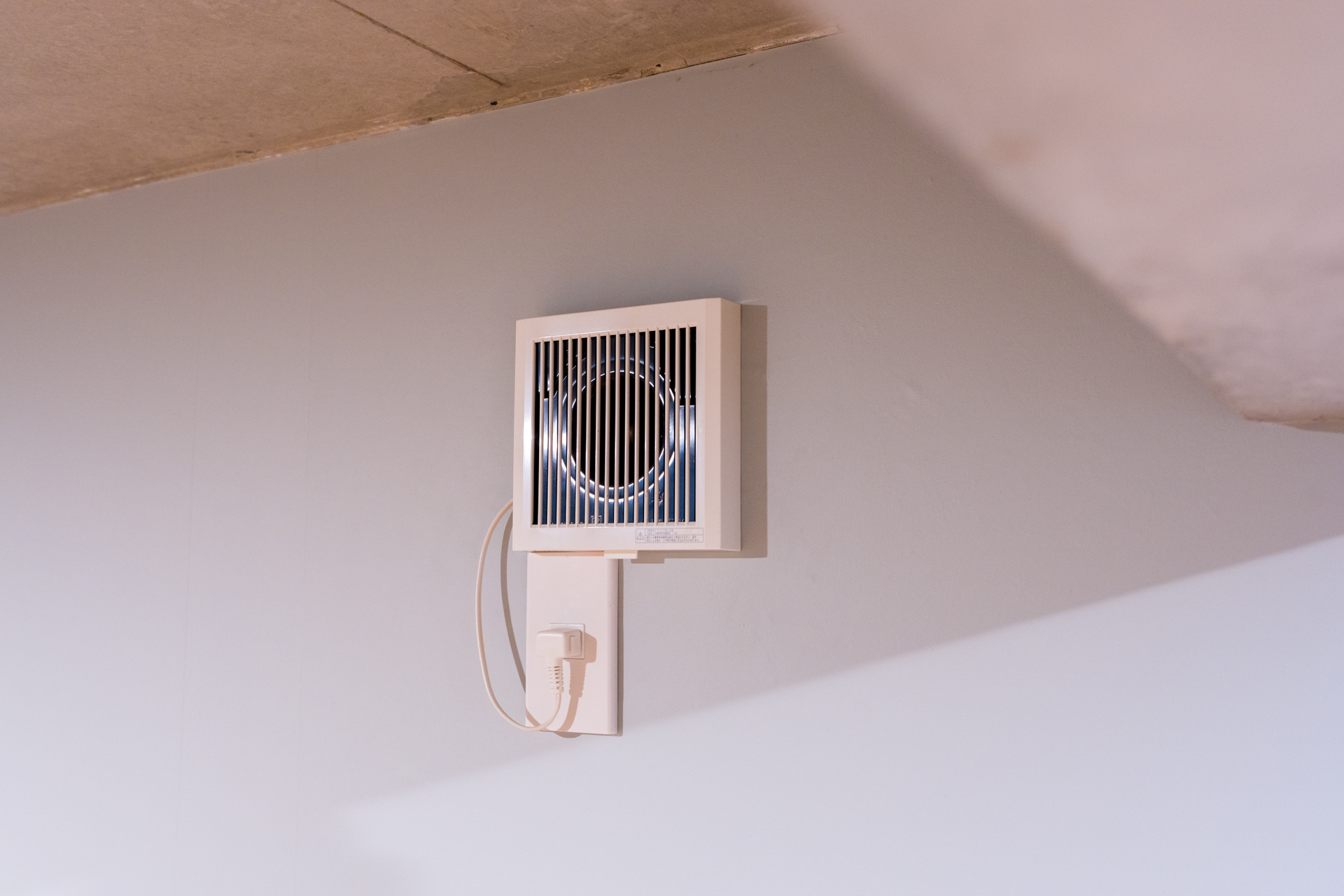 地下室はルームドライヤーと換気扇が設置済みなので湿気対策も万全です