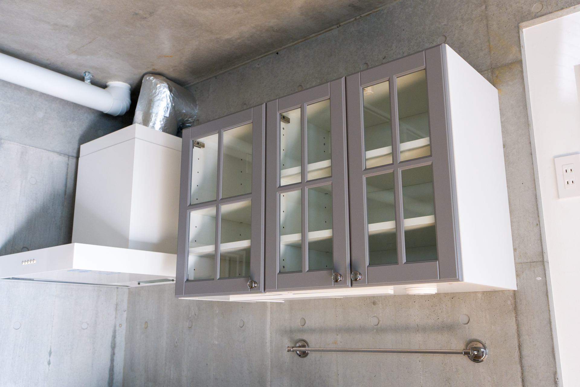 こういうキャビネットのデザインも素敵