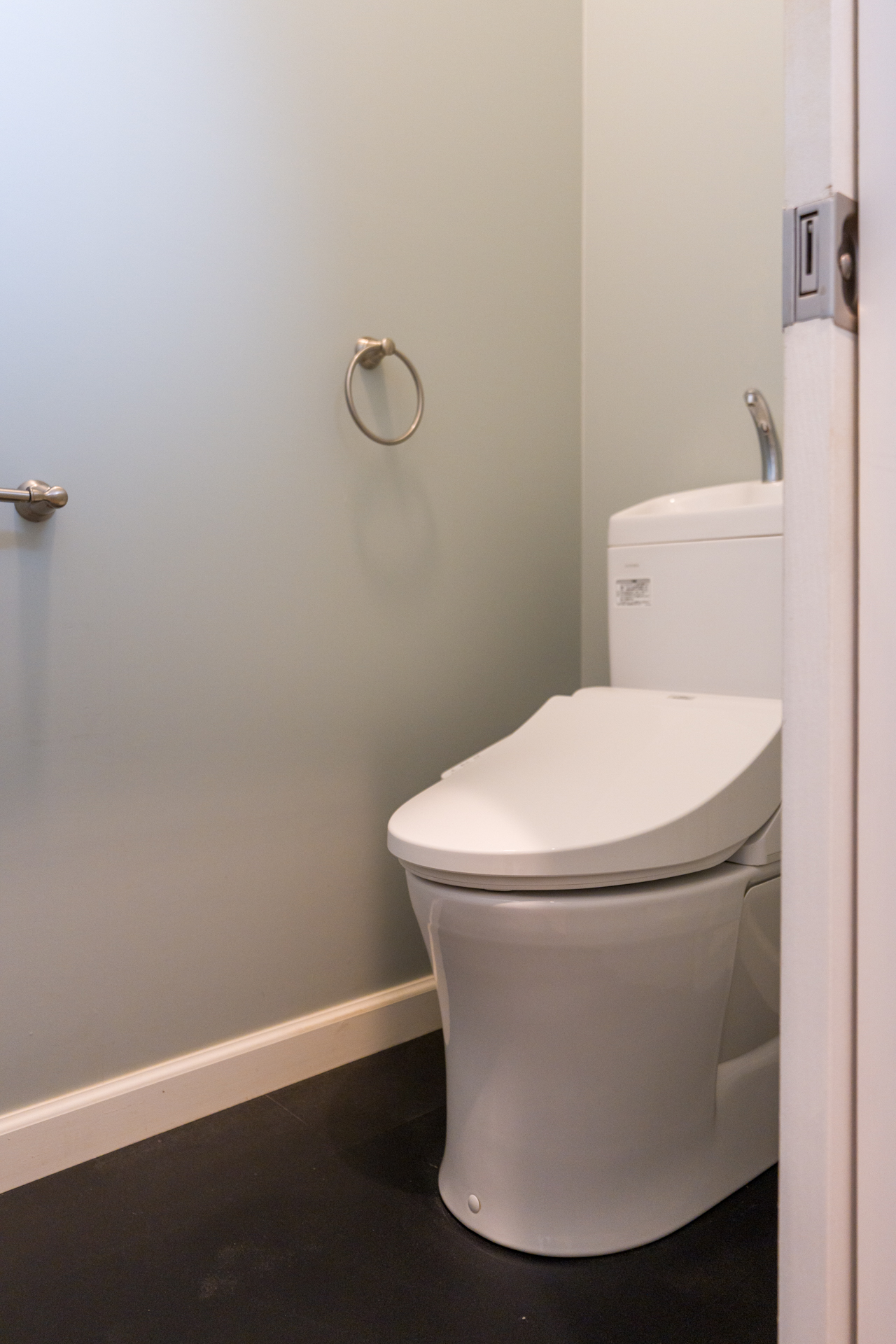 トイレはウォシュレット