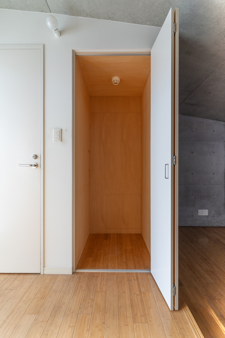 サニタリー前の収納