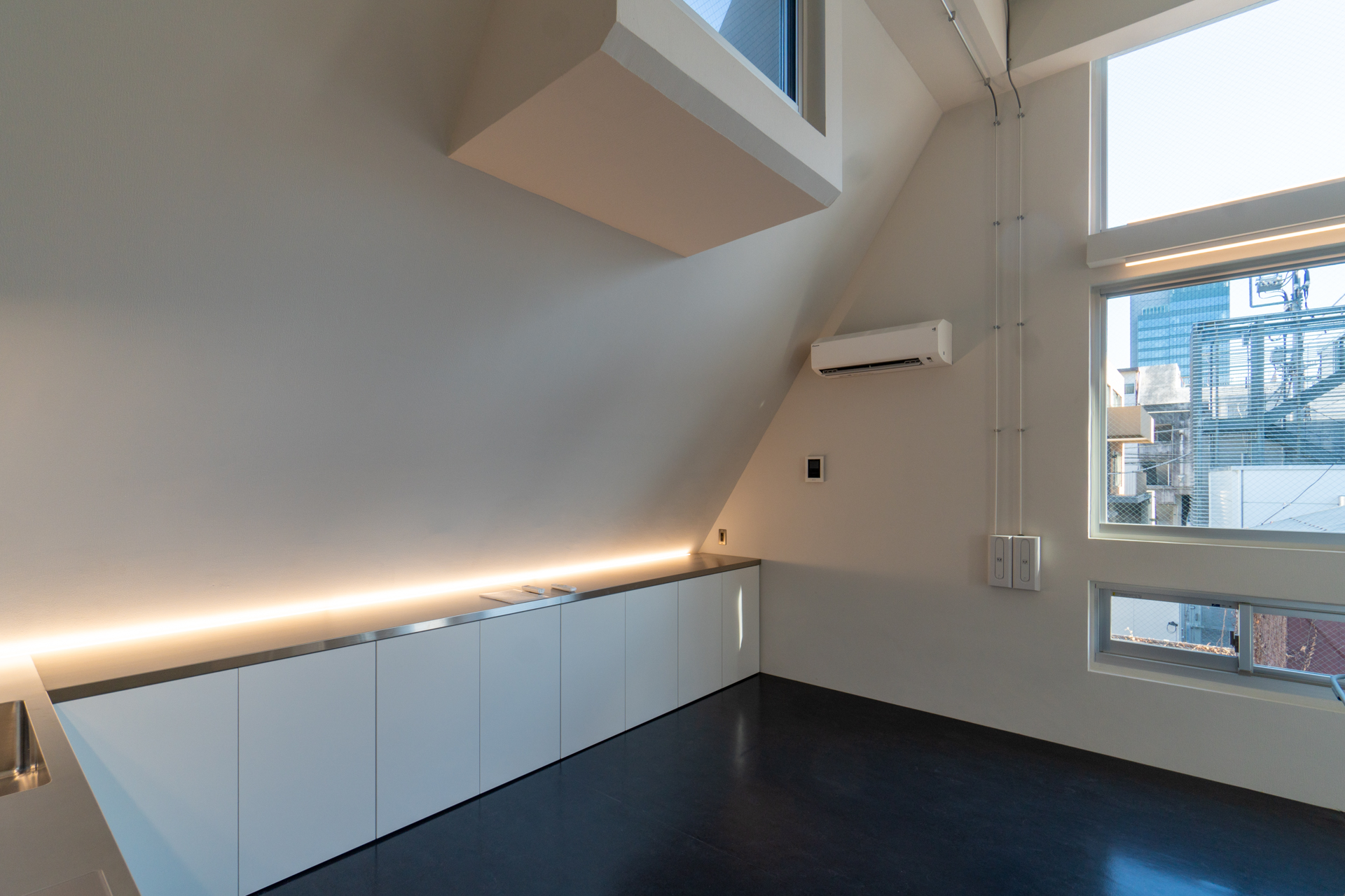 ダイニングテーブルを真ん中に置きたい（3階）