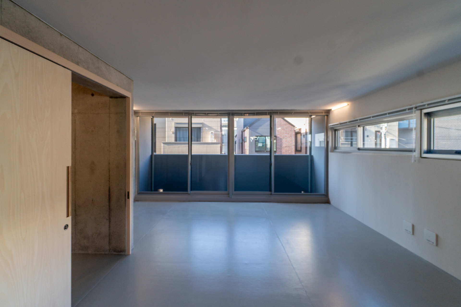 寝室や仕事、作業に向いているお部屋（2階）