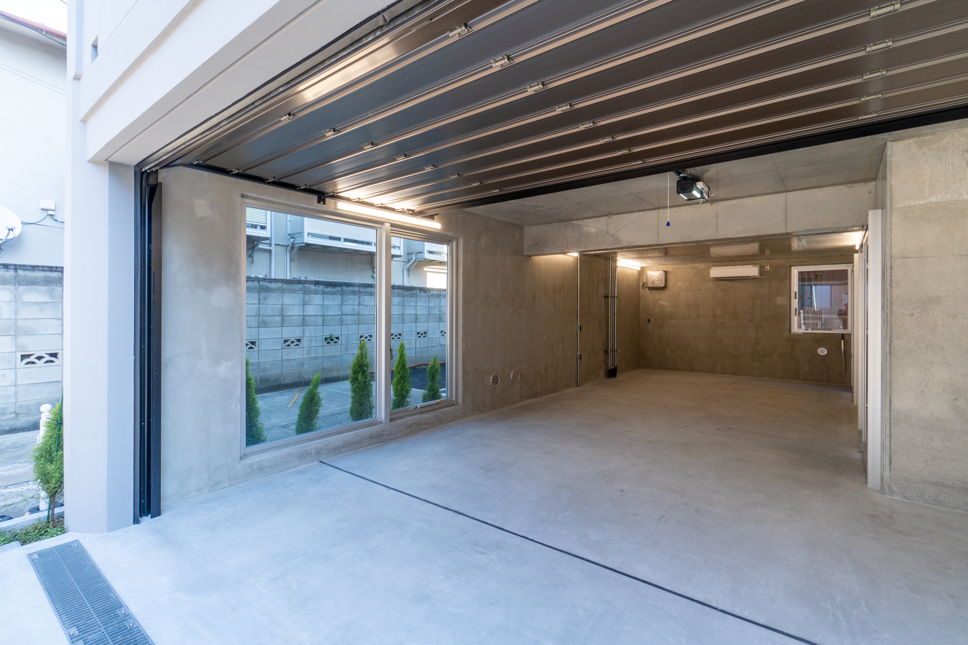 ガレージや収納スペースにしても良さそう（1階）