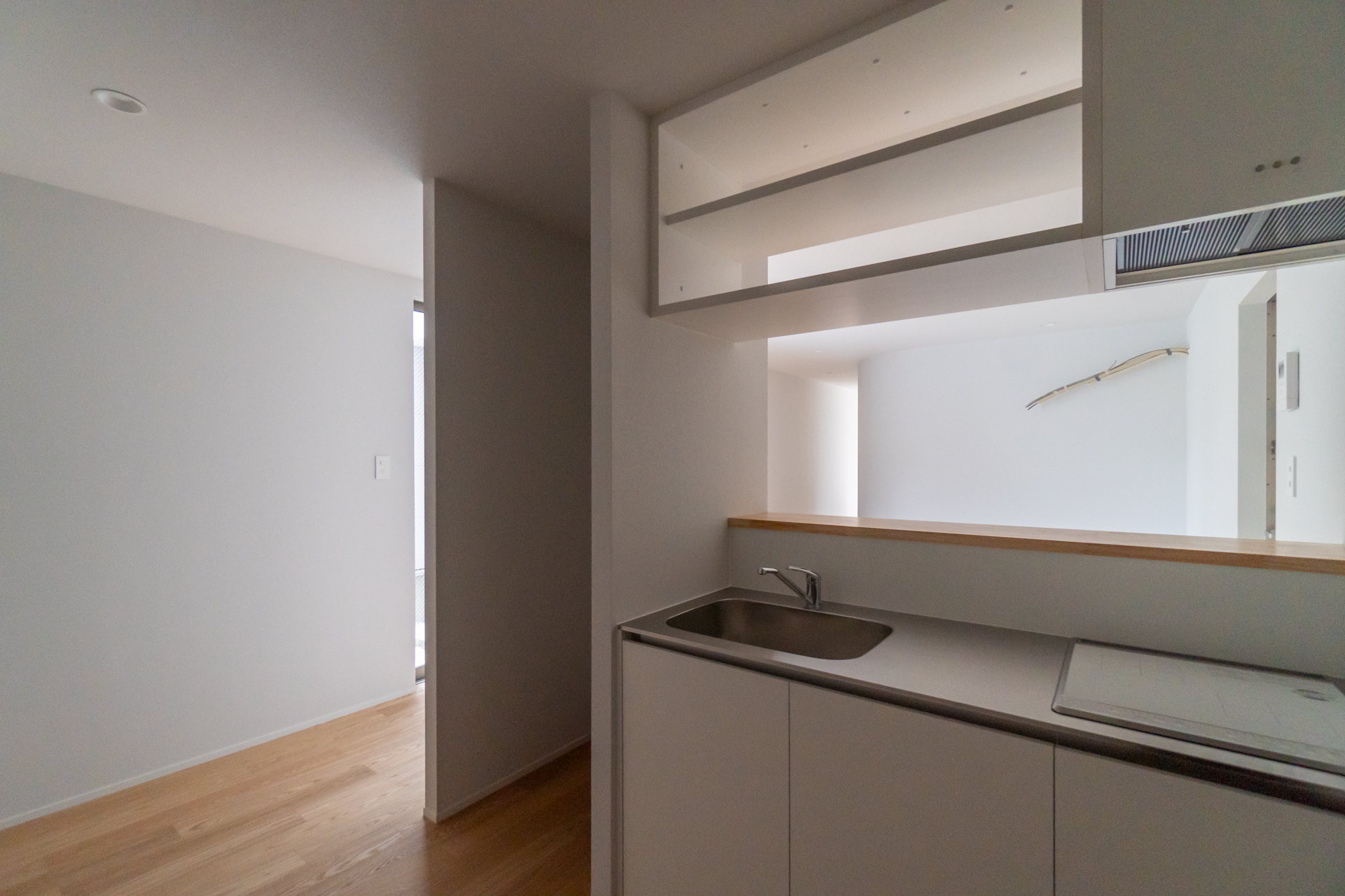 リビングへ（B号室）