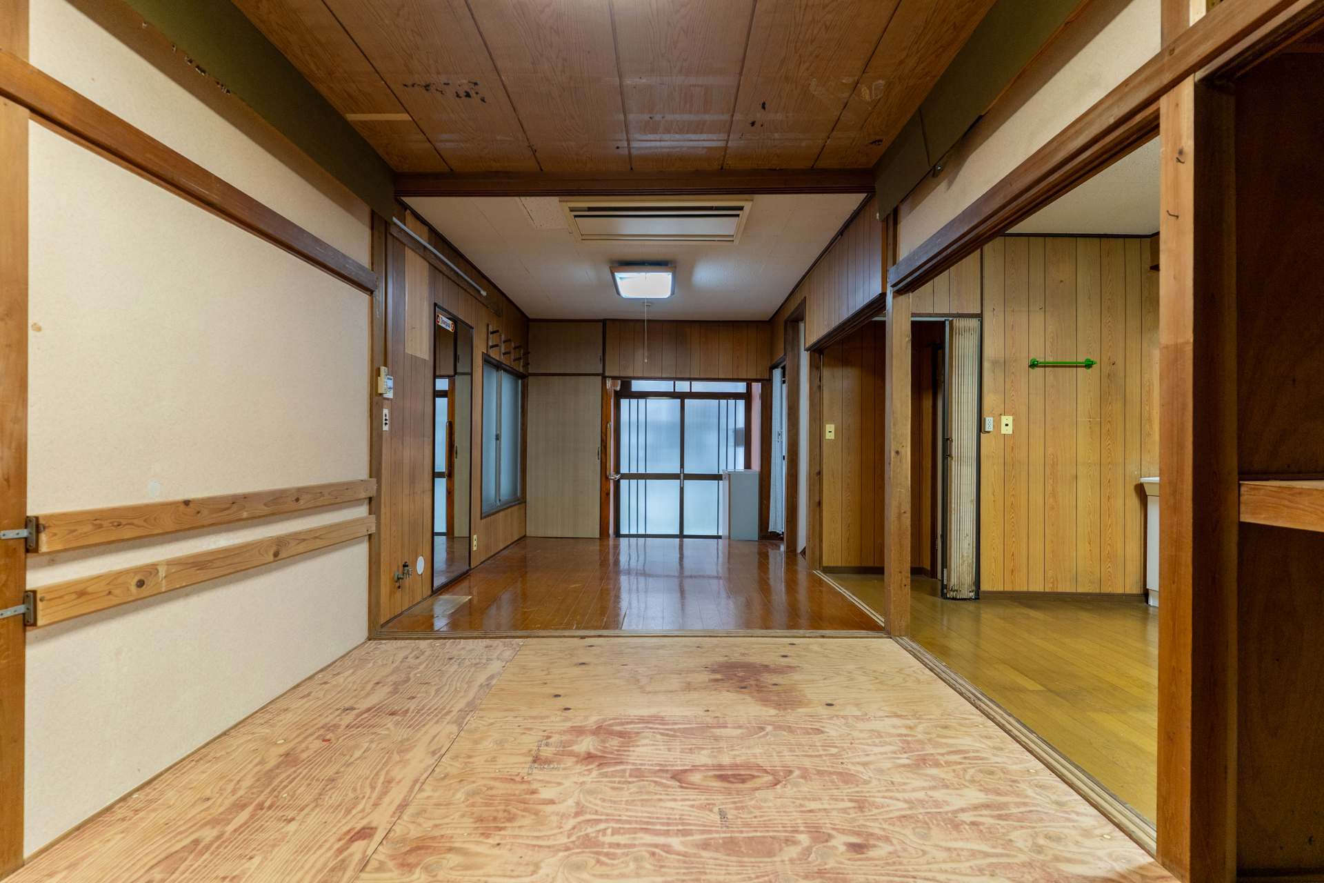 一階のスペースは一直線につながる形