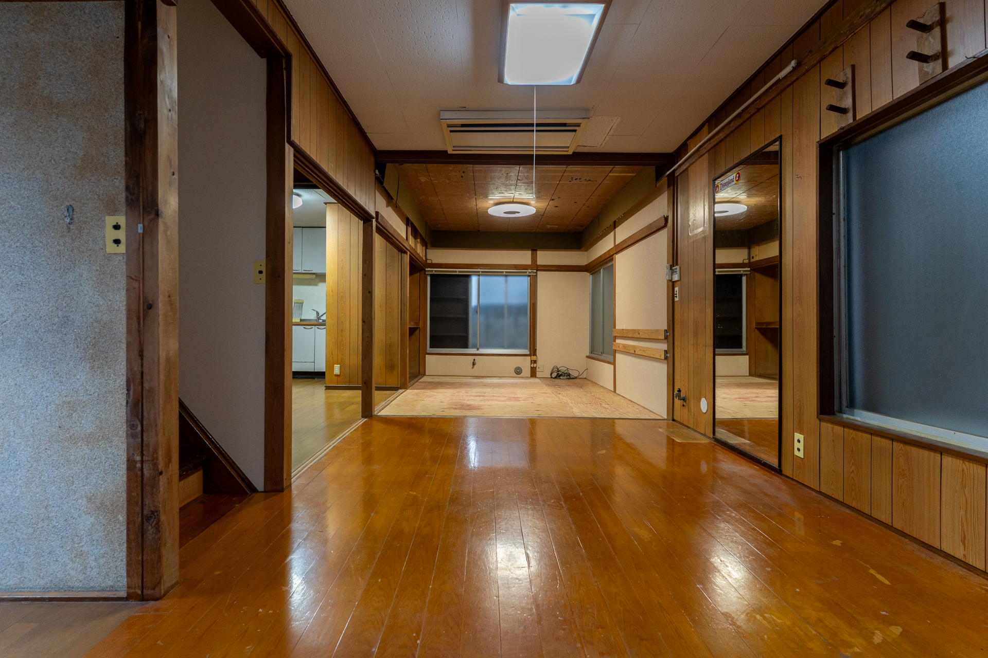 玄関土間からの目線