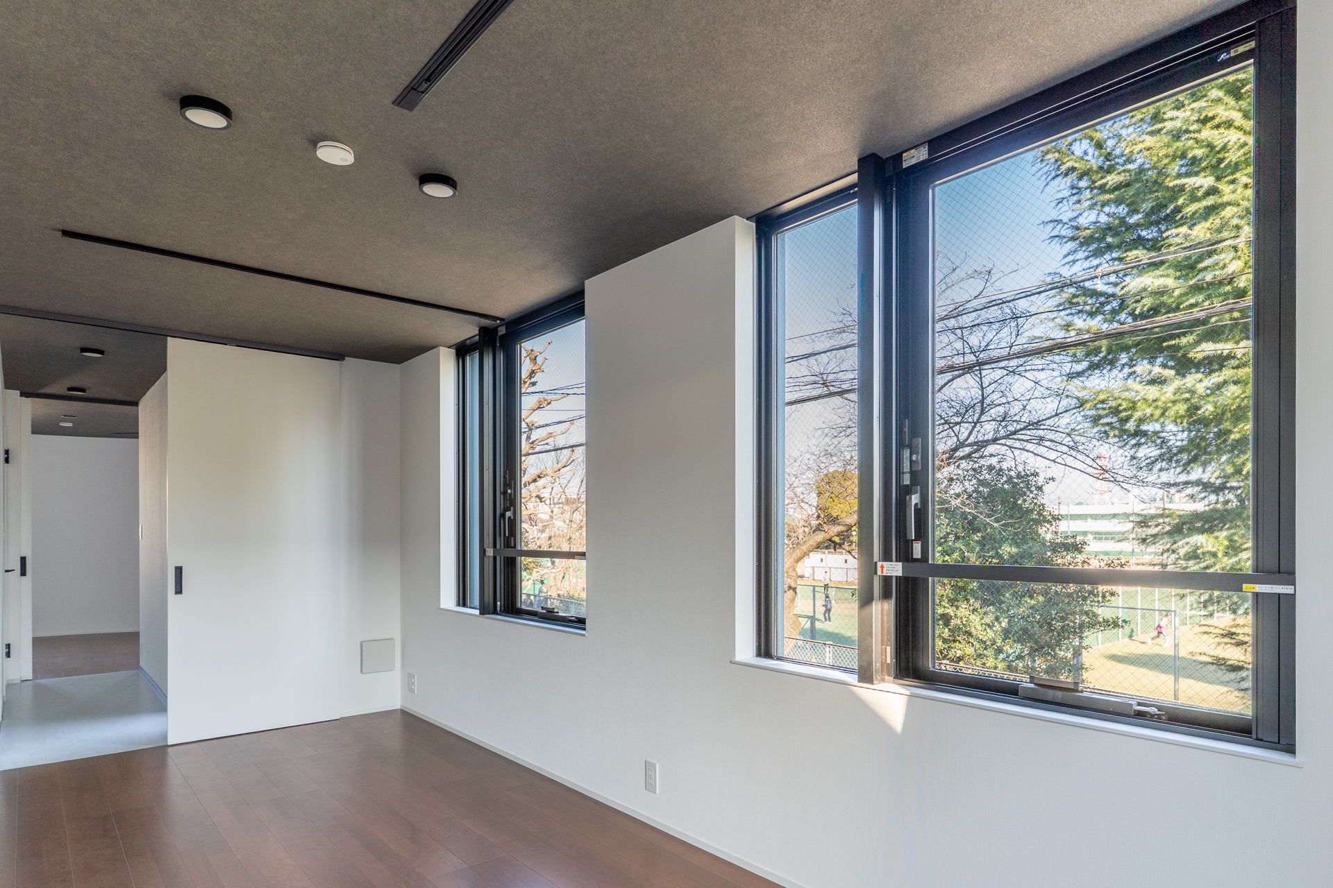 奥側からの視点