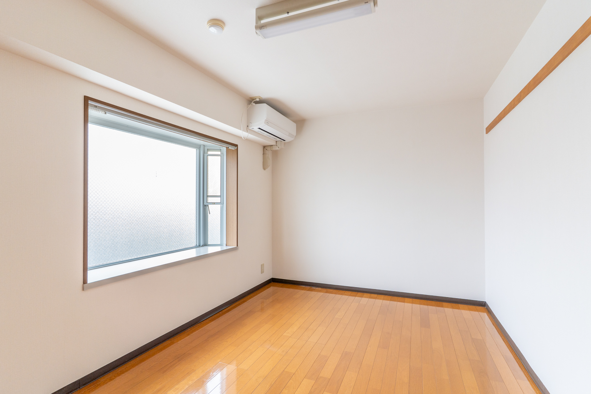 クローゼット側からの視点