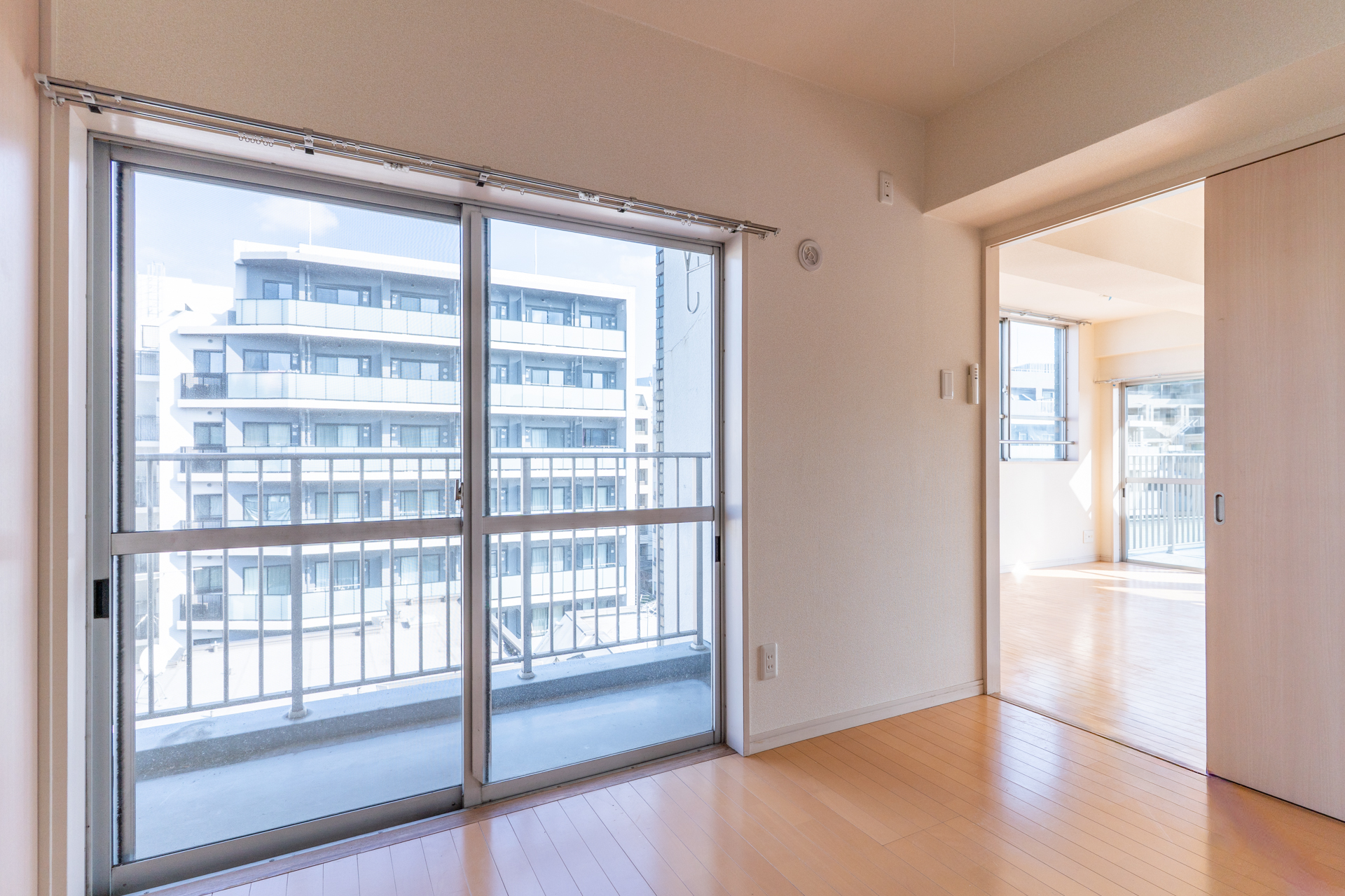 クローゼット側からの視点