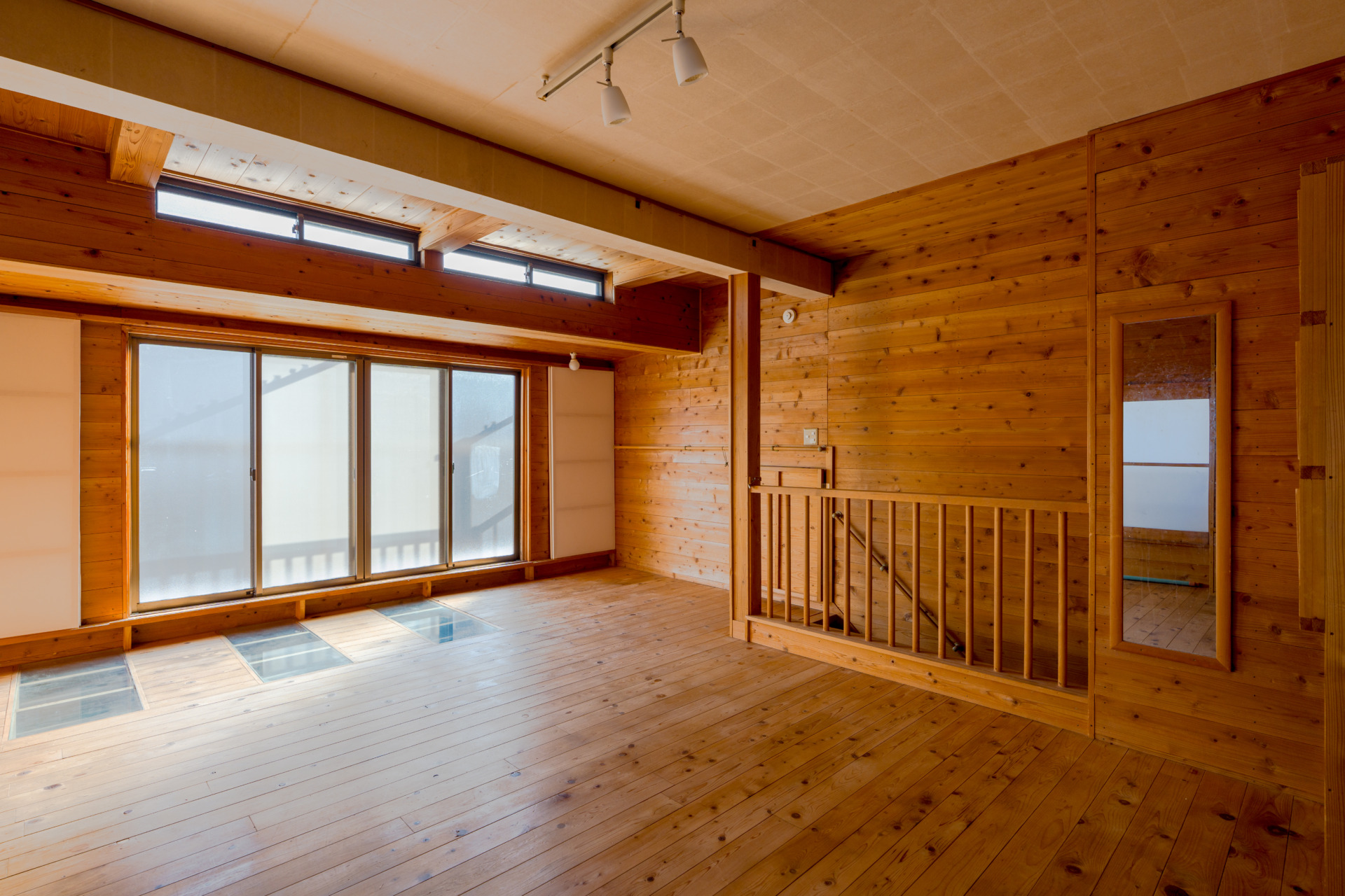 正直に、自然と暮らす家 -楽器演奏可-