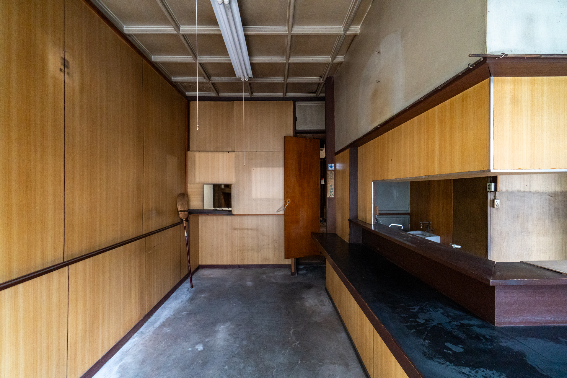 現状は縦長の客席スペース