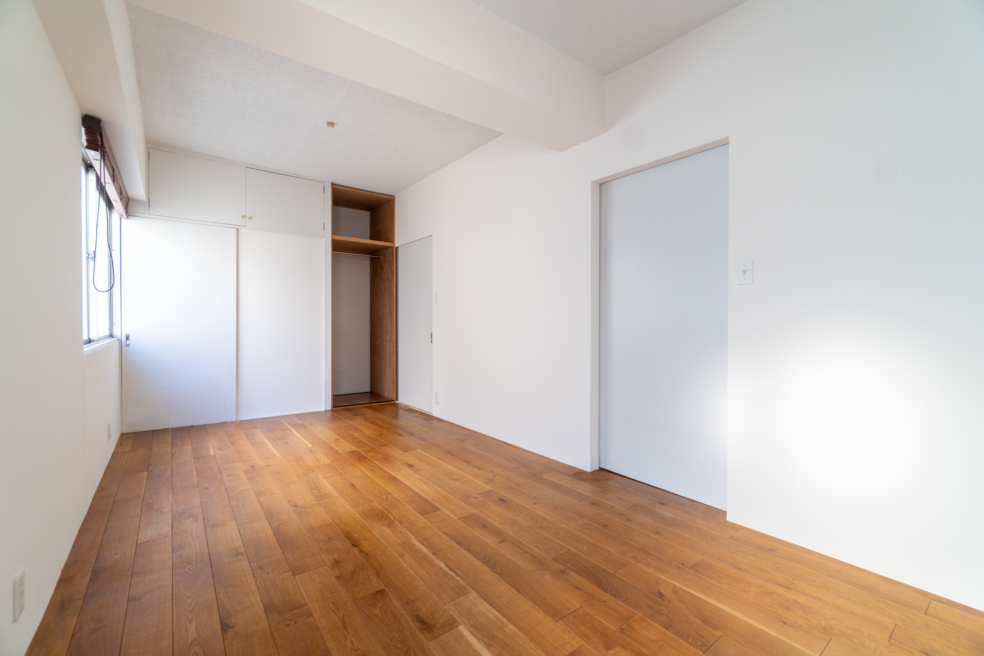 個室の出入り口は２つ