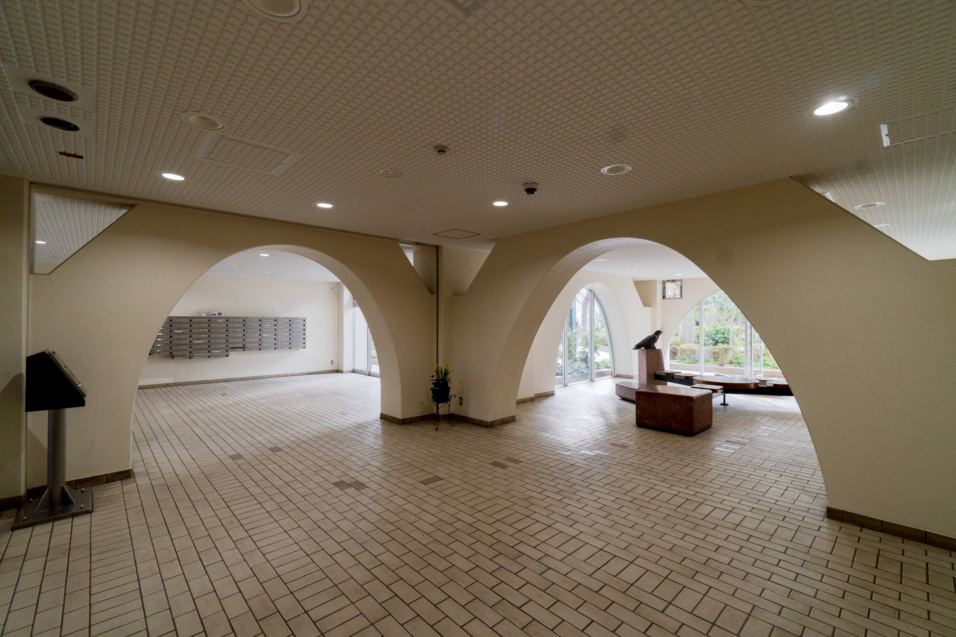 アーチのエントランス