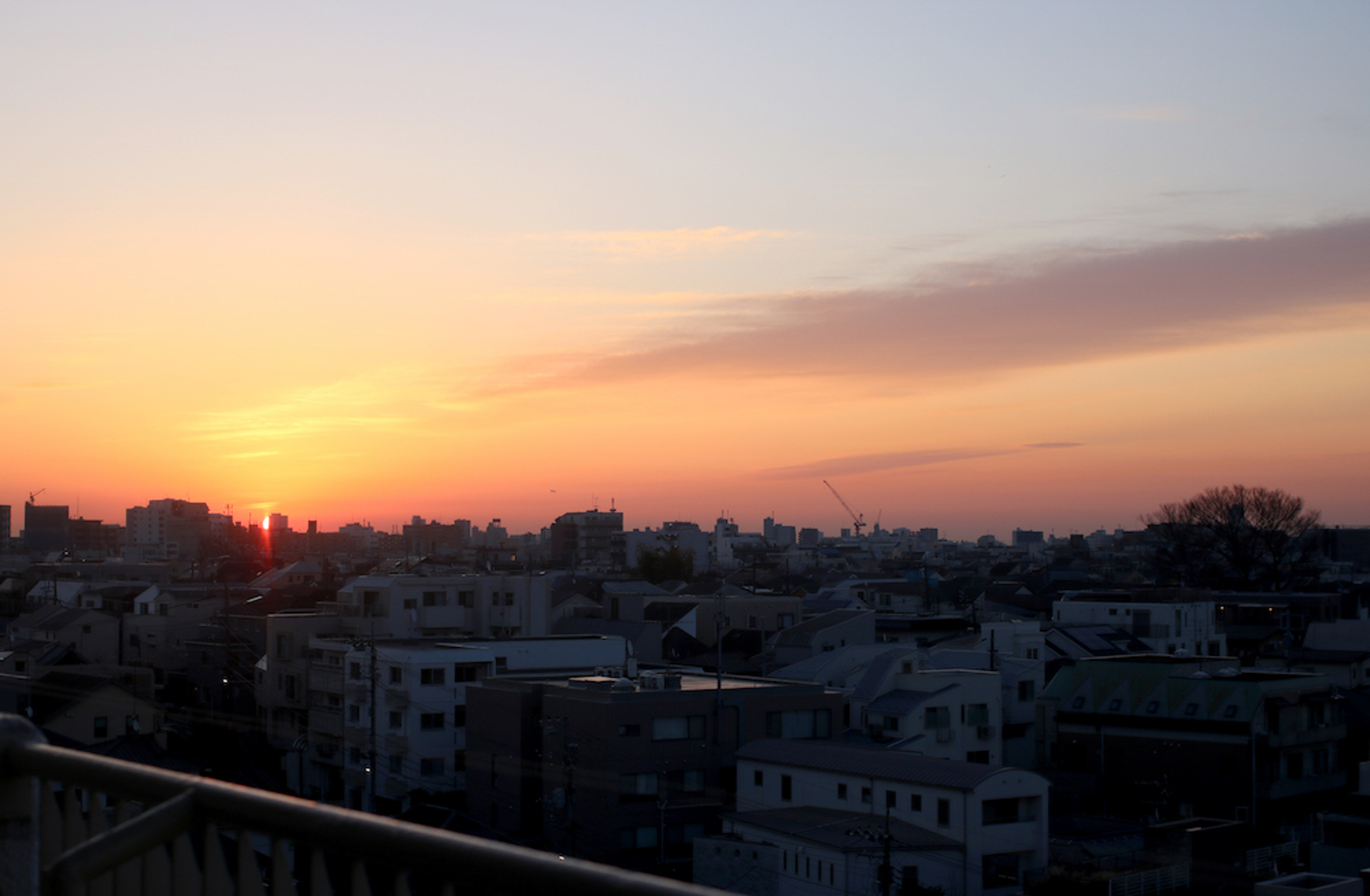 10階からの夕焼けは遮るものがなく美しい
