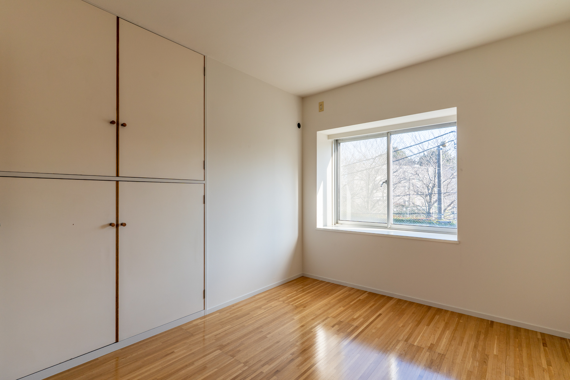 玄関横の6帖のお部屋