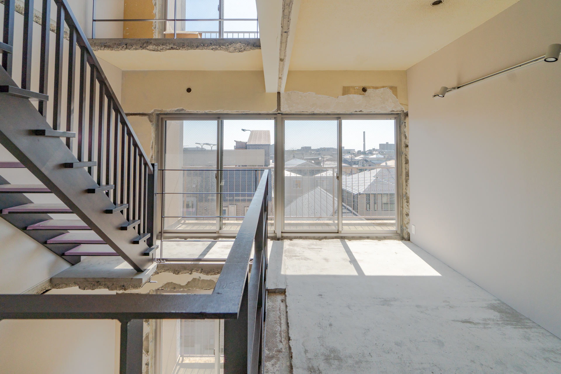 窓1つ分の空間（4階）