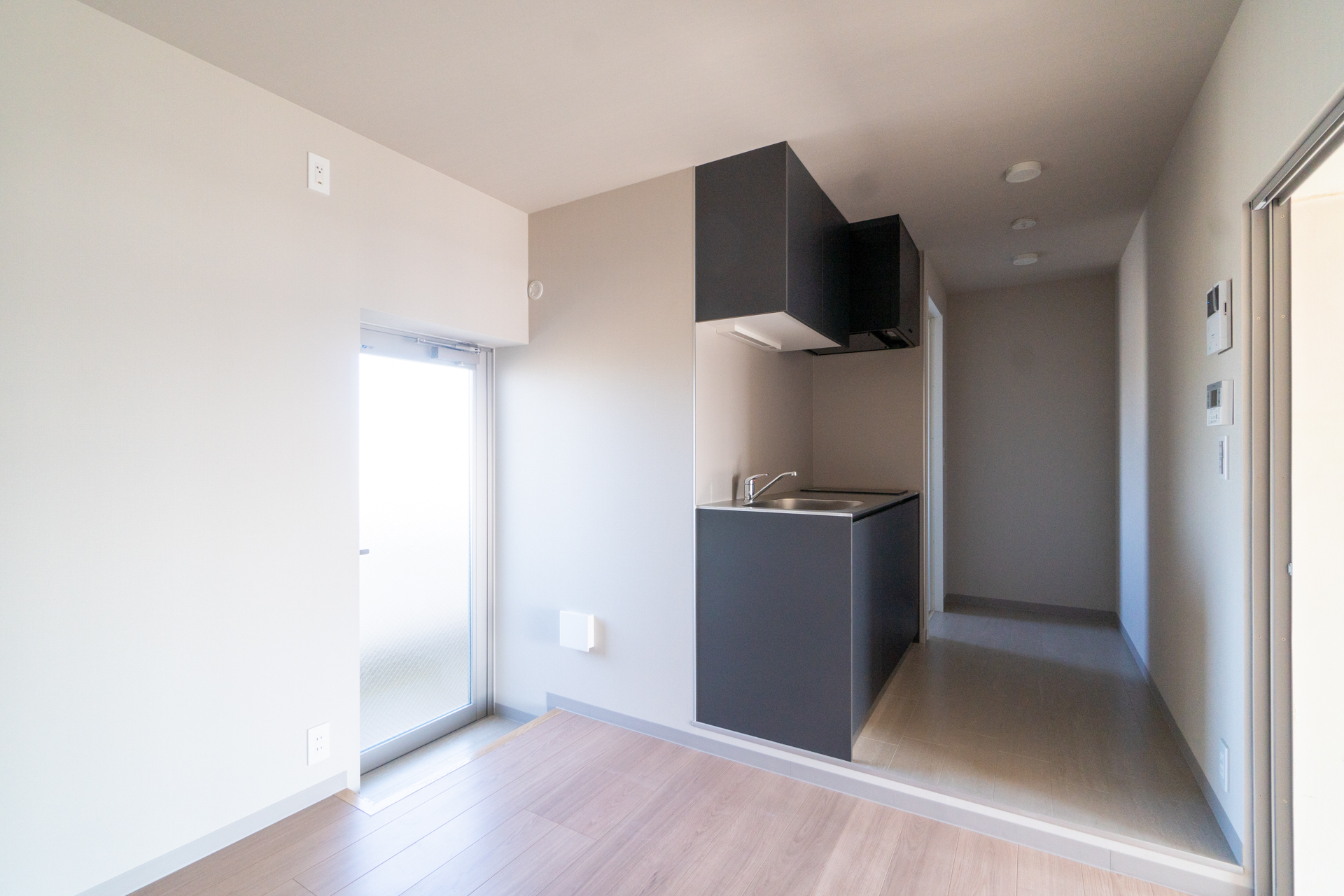 キッチンとバスルームのあるフロア（4階）