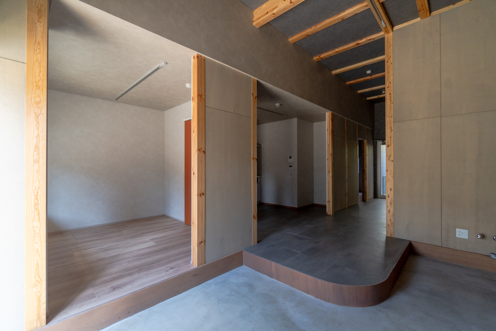 最も店舗向きの山棟（Y103号室）