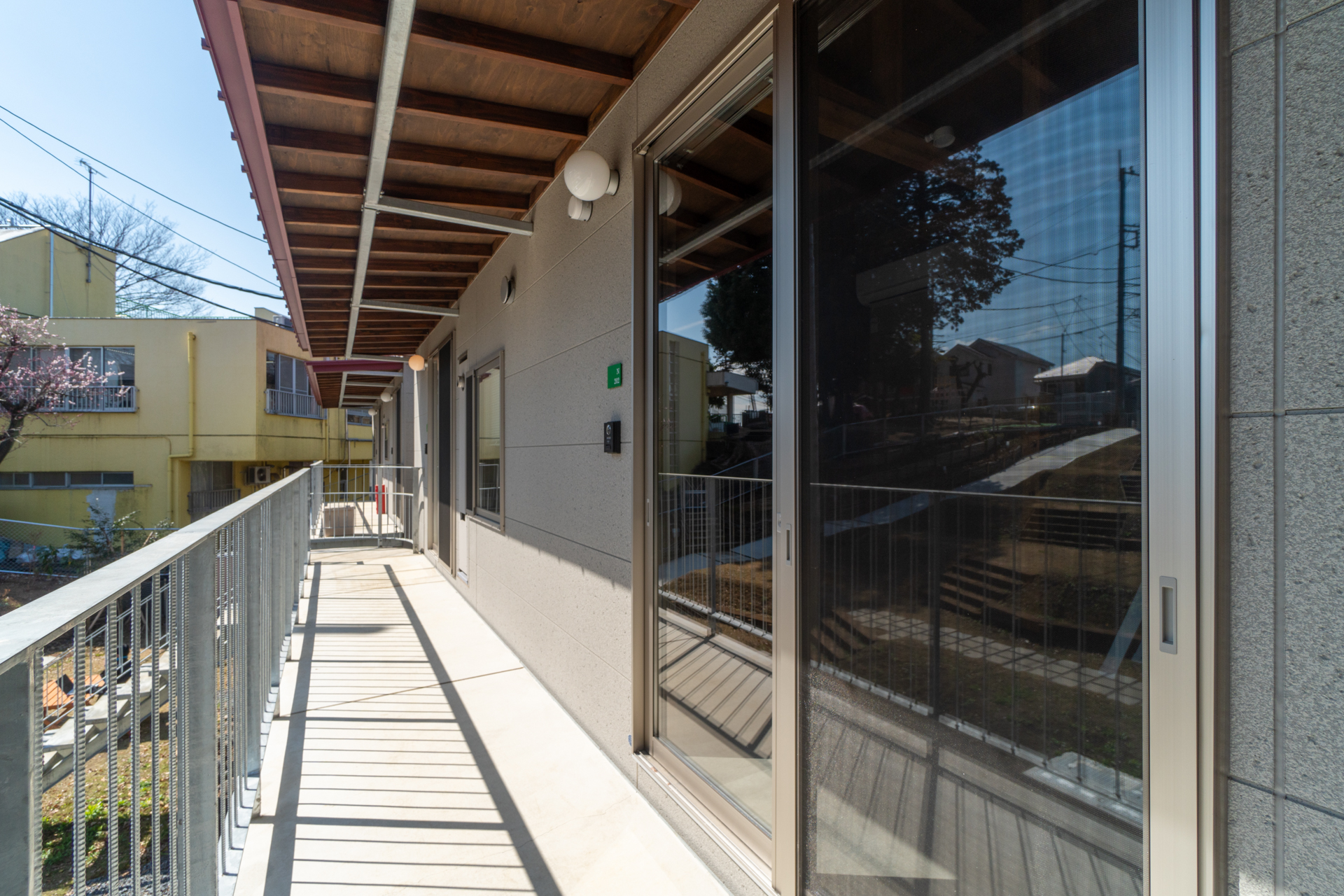 横断できる棟と棟