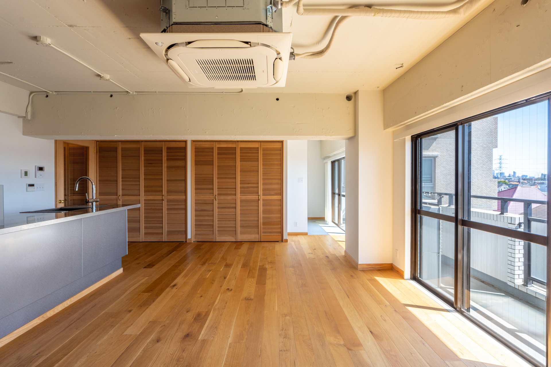 LDK横の居室は仕切りがない