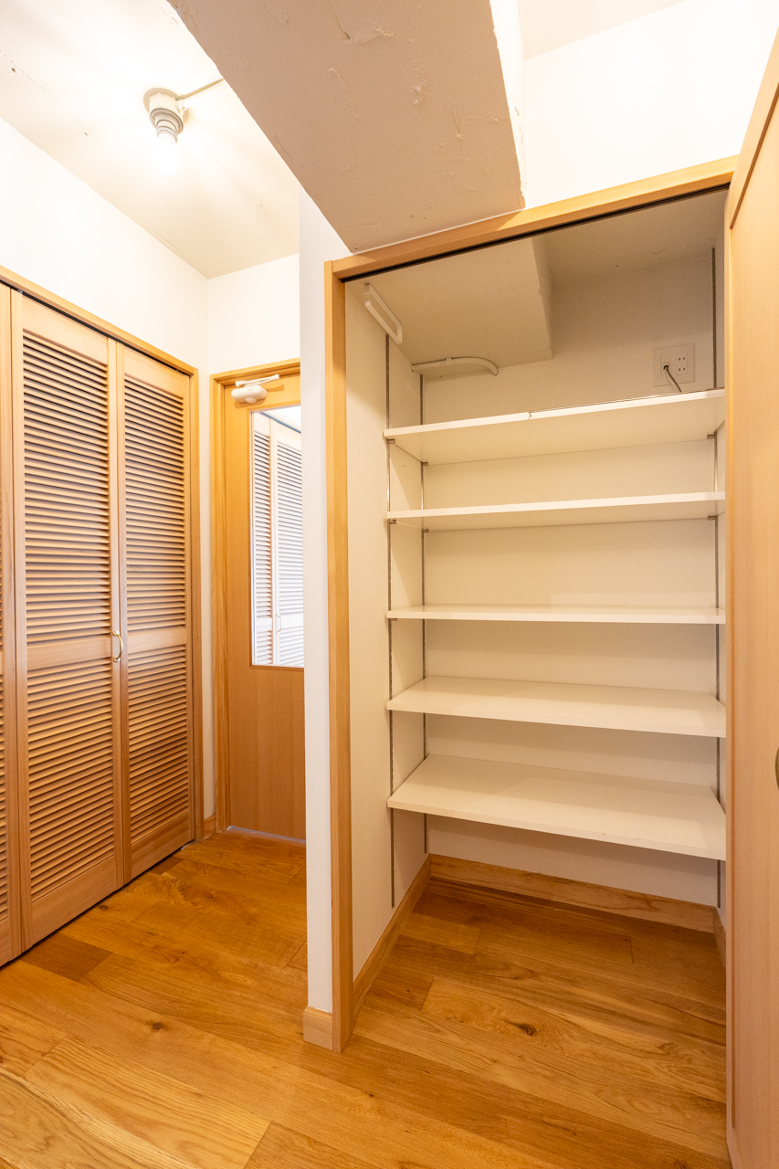 玄関前の収納も大容量