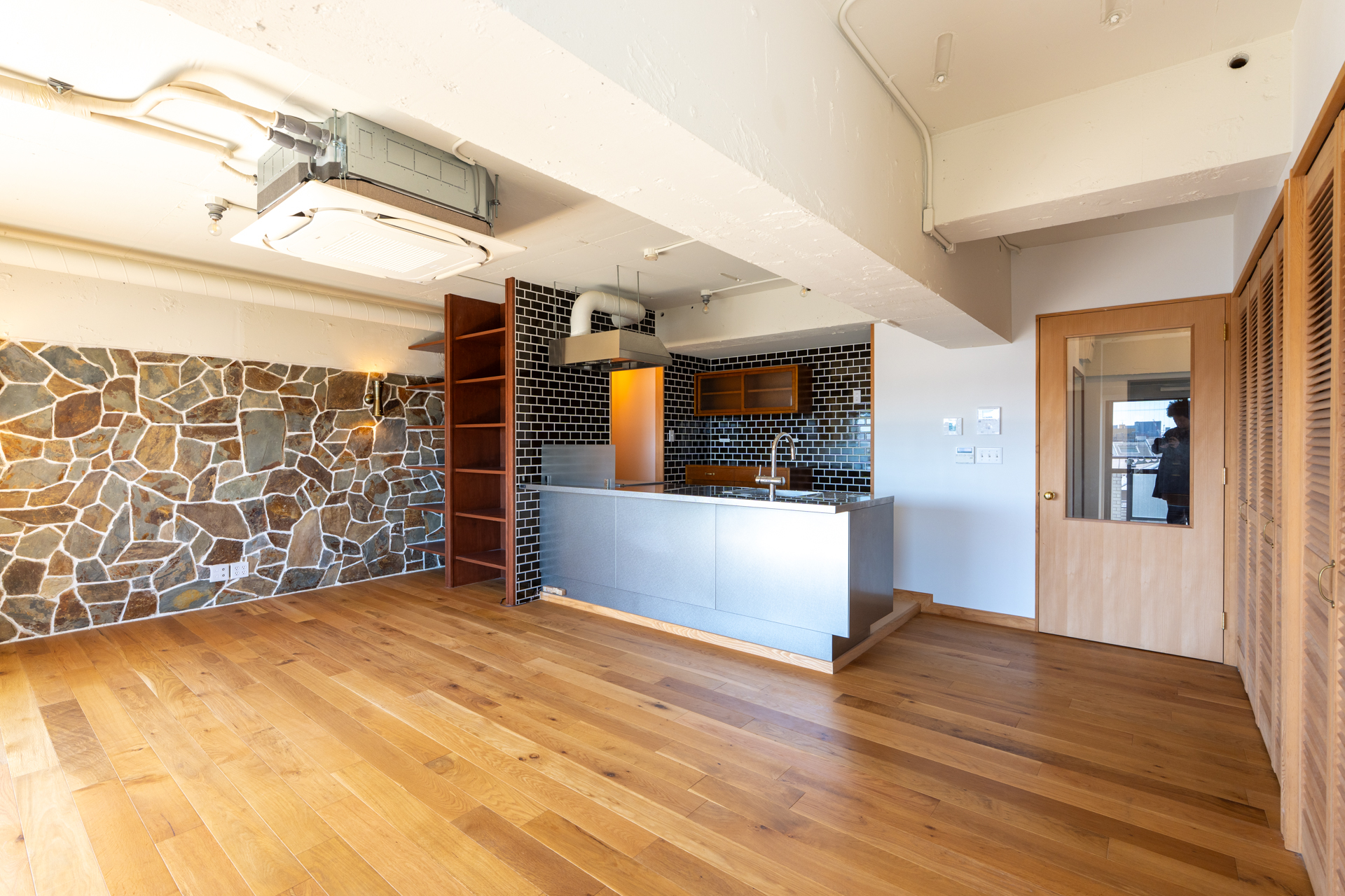 引いて見てもいいキッチン周り