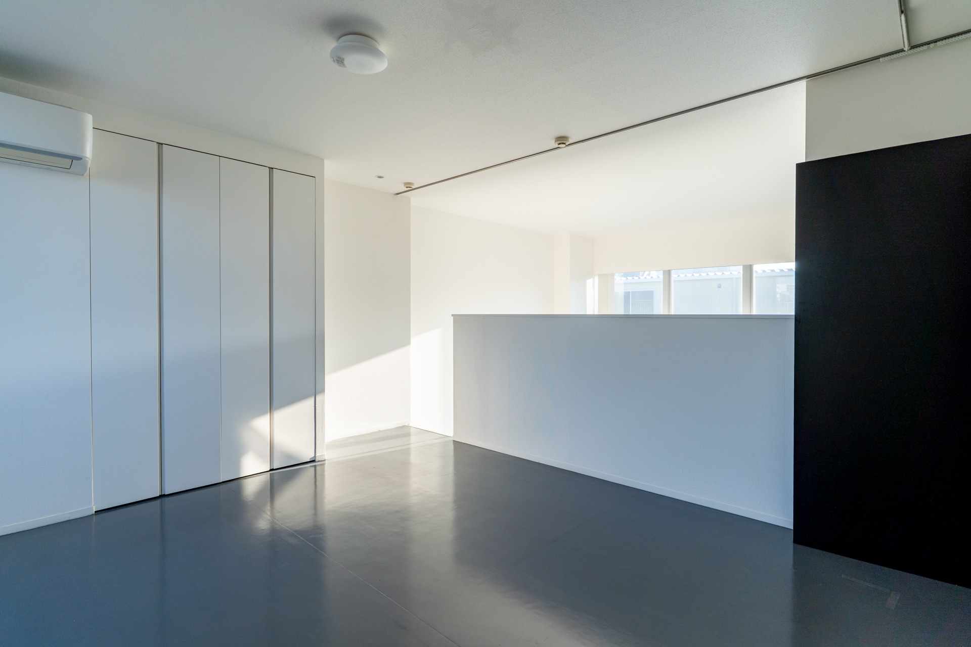 2階の9.1帖の洋室