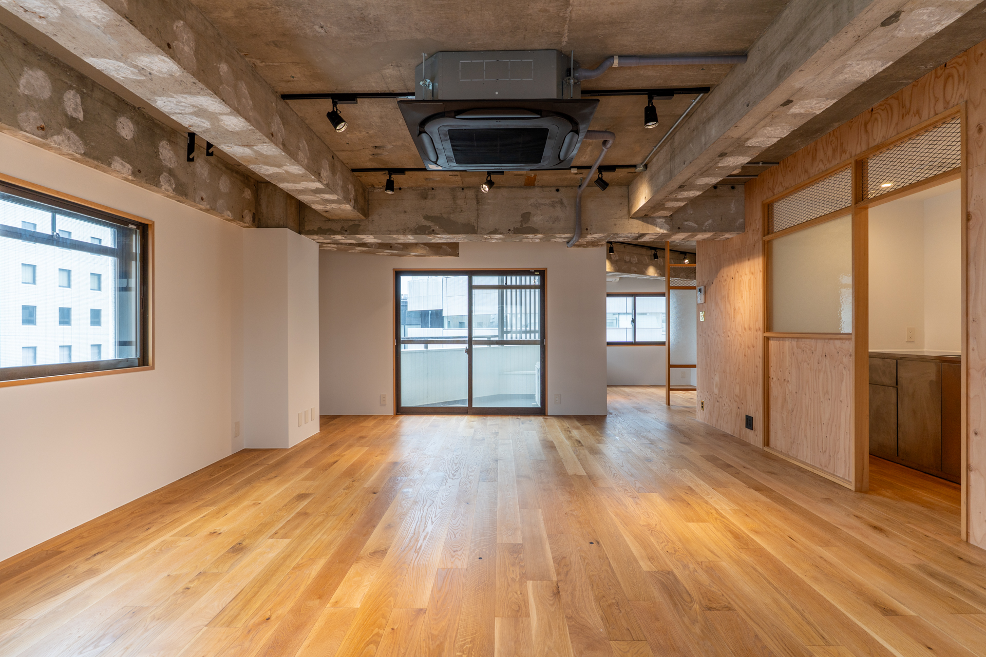 奥側からの視点