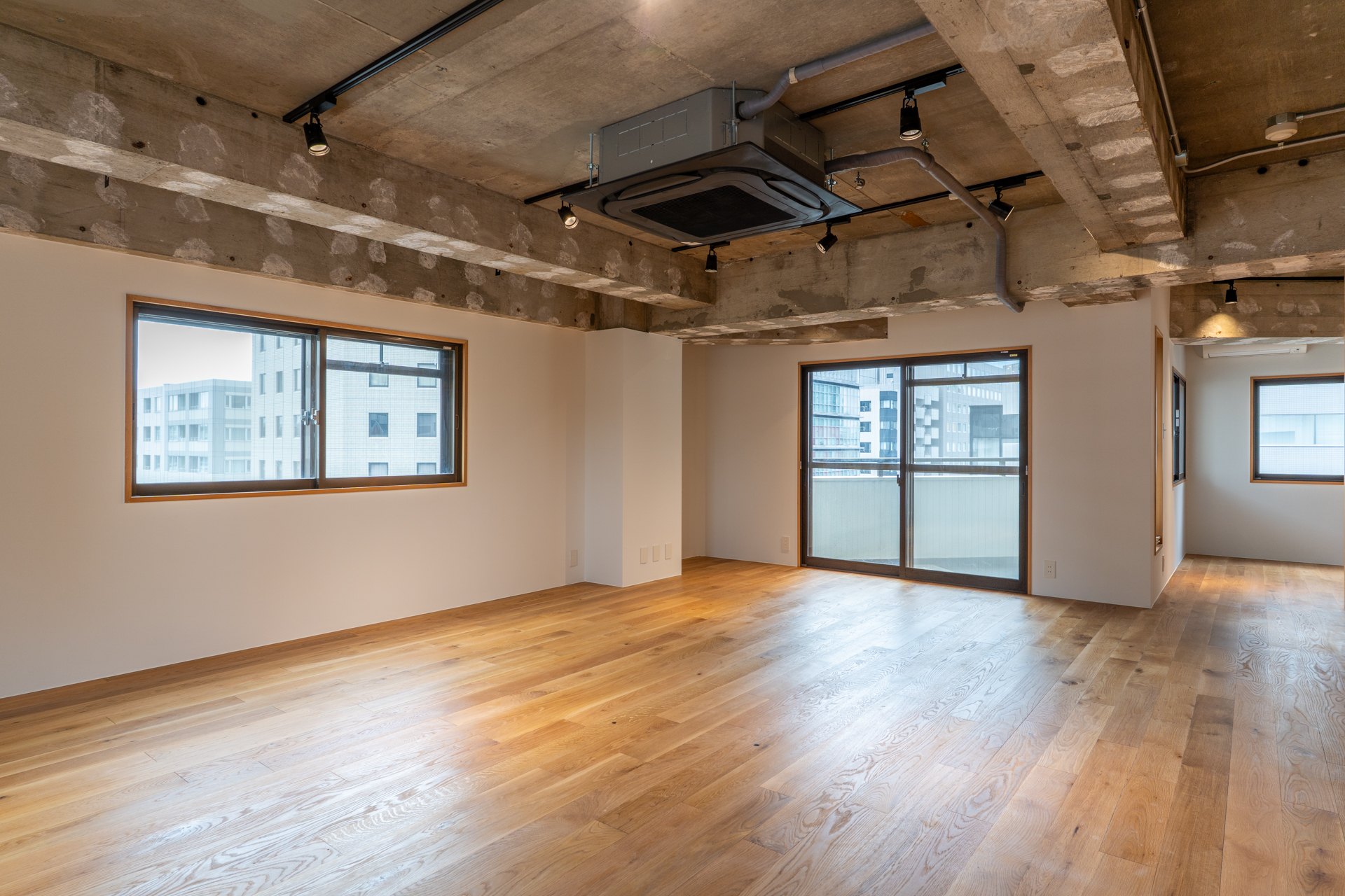 奥側からの視点