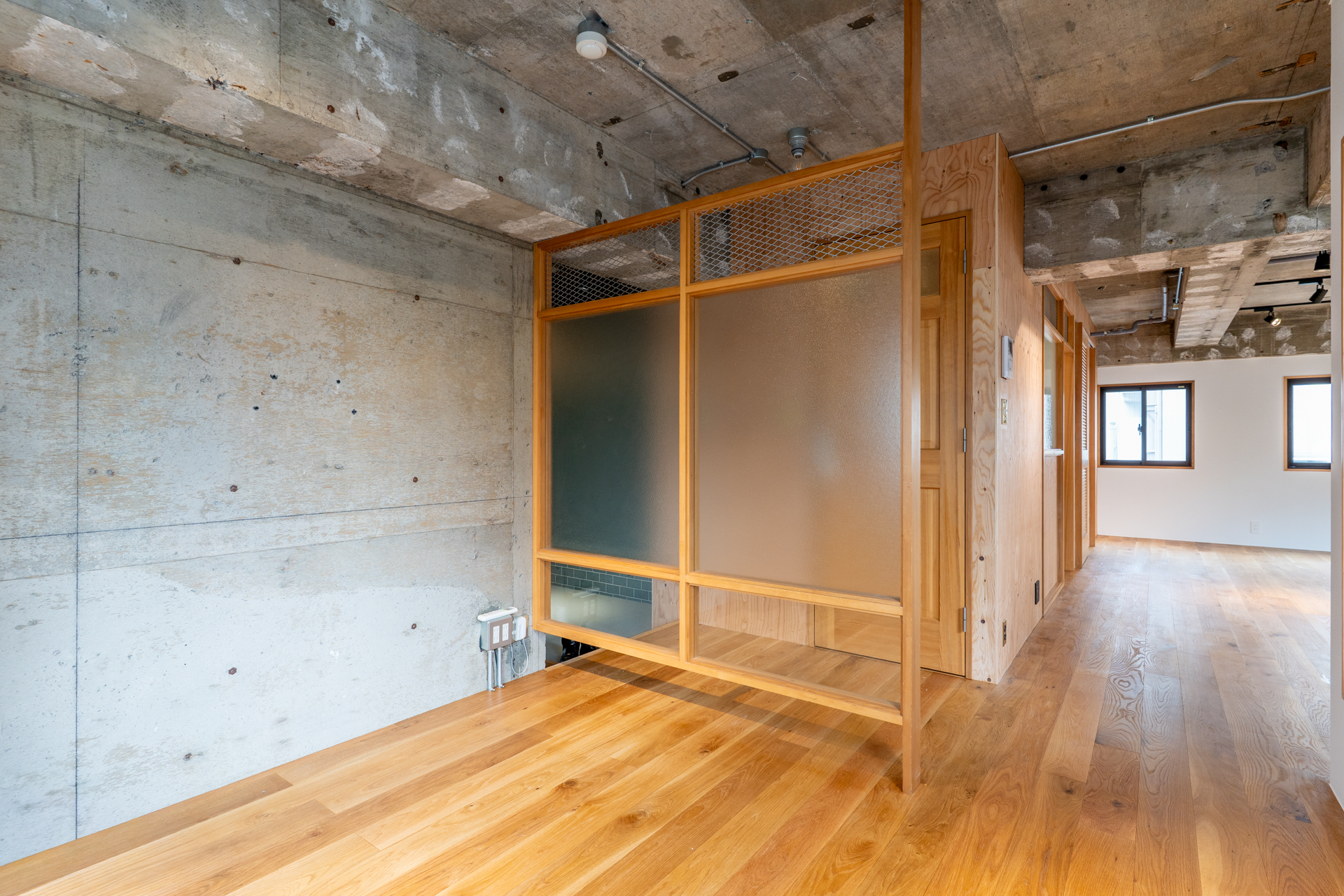 エントランスからすぐのスペース