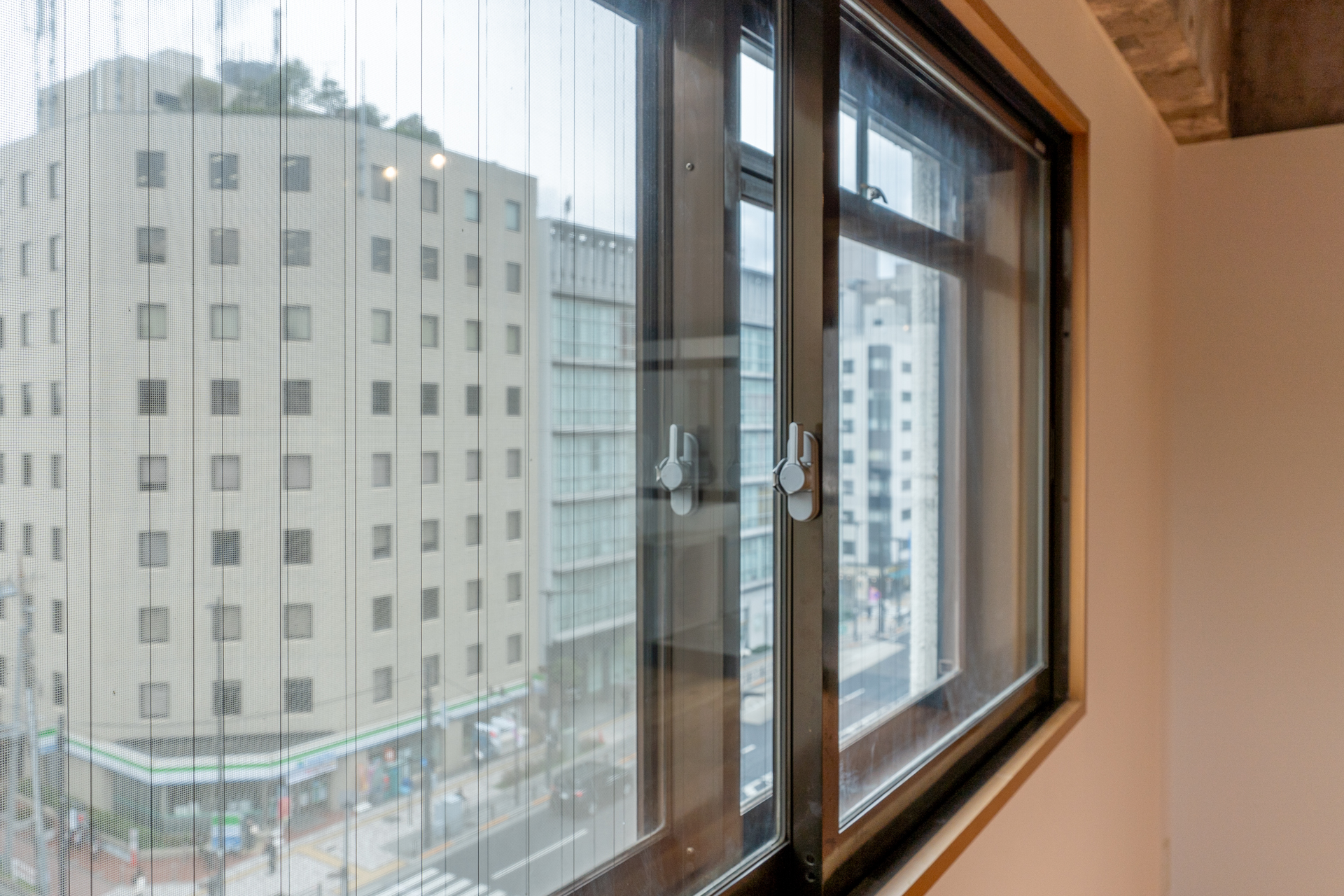 遮音性の高い2重扉