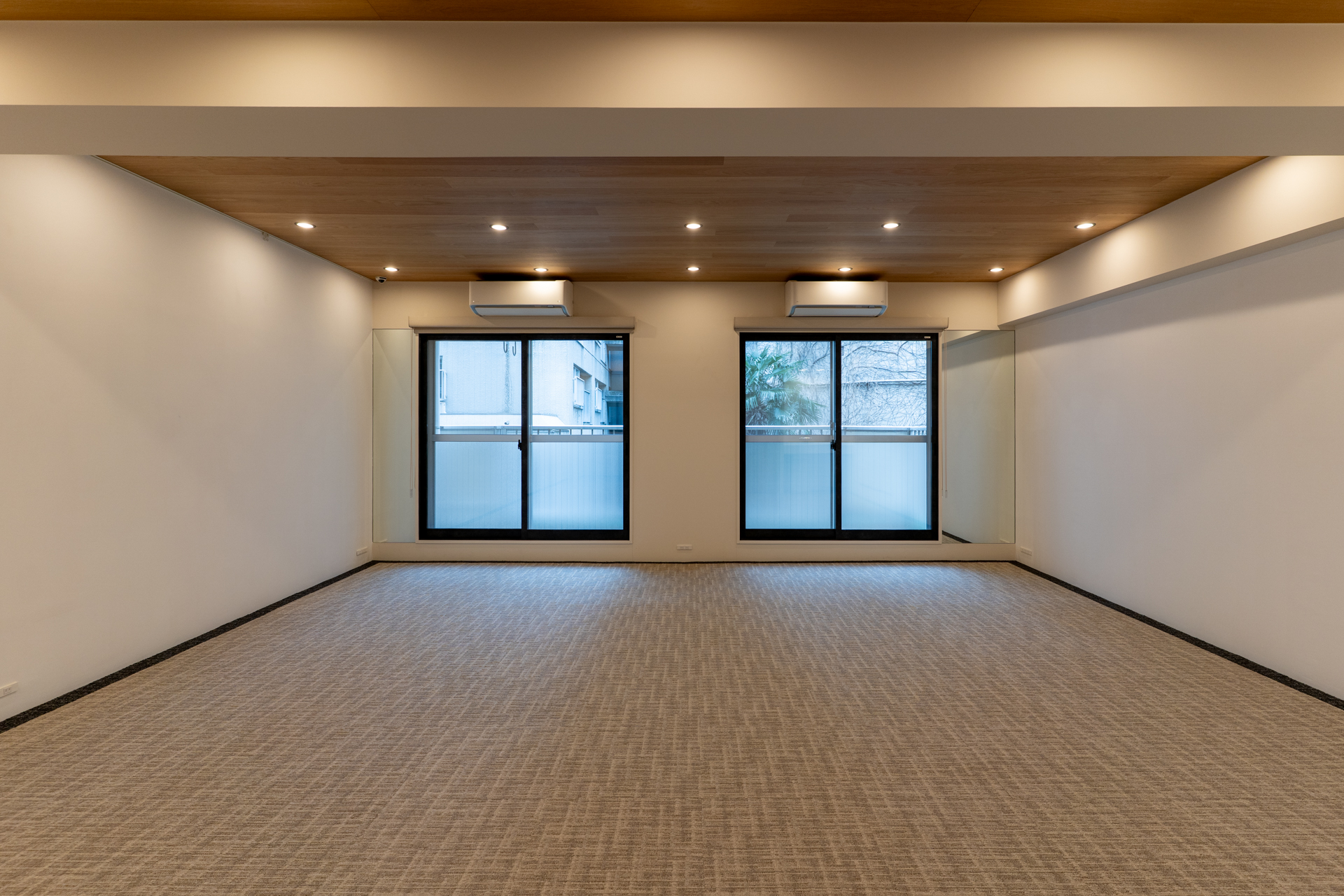 入り口側からの視点